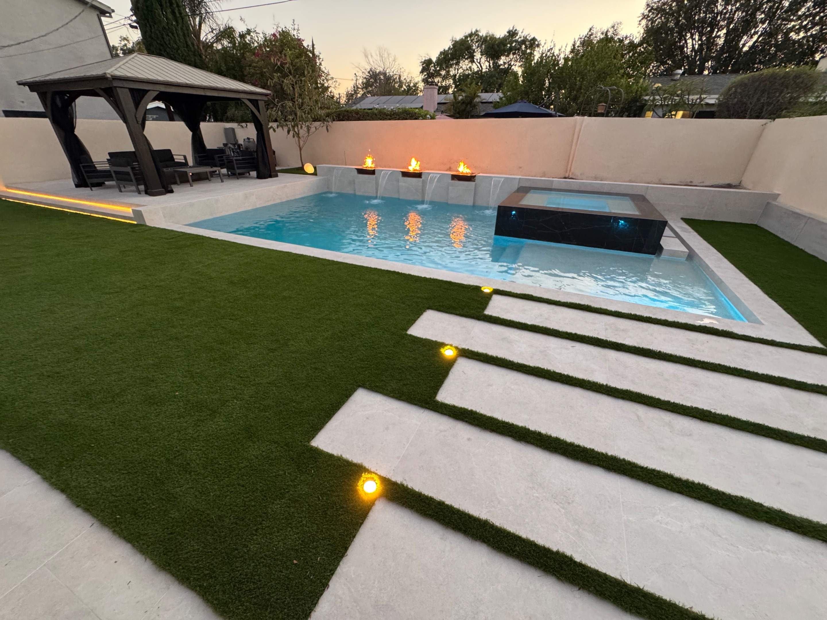 Paso Robles Pool & Spa, & Backyard by Lax Home Inc 