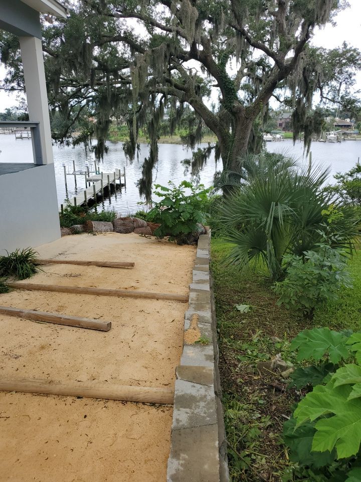 Custom Horizontal Fence  by Hip Square Fence Inc.