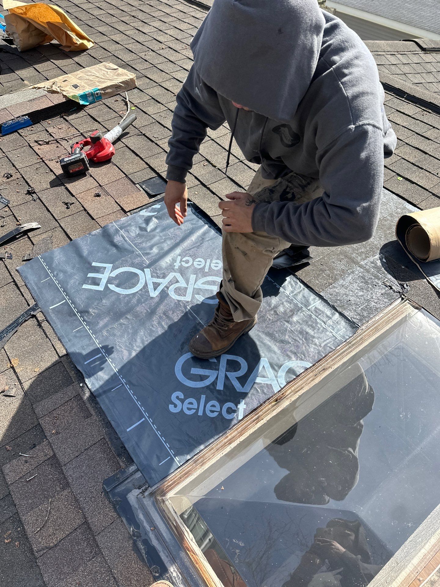 Roof Replacement using Owens Corning Brownwood by 180 Contractors