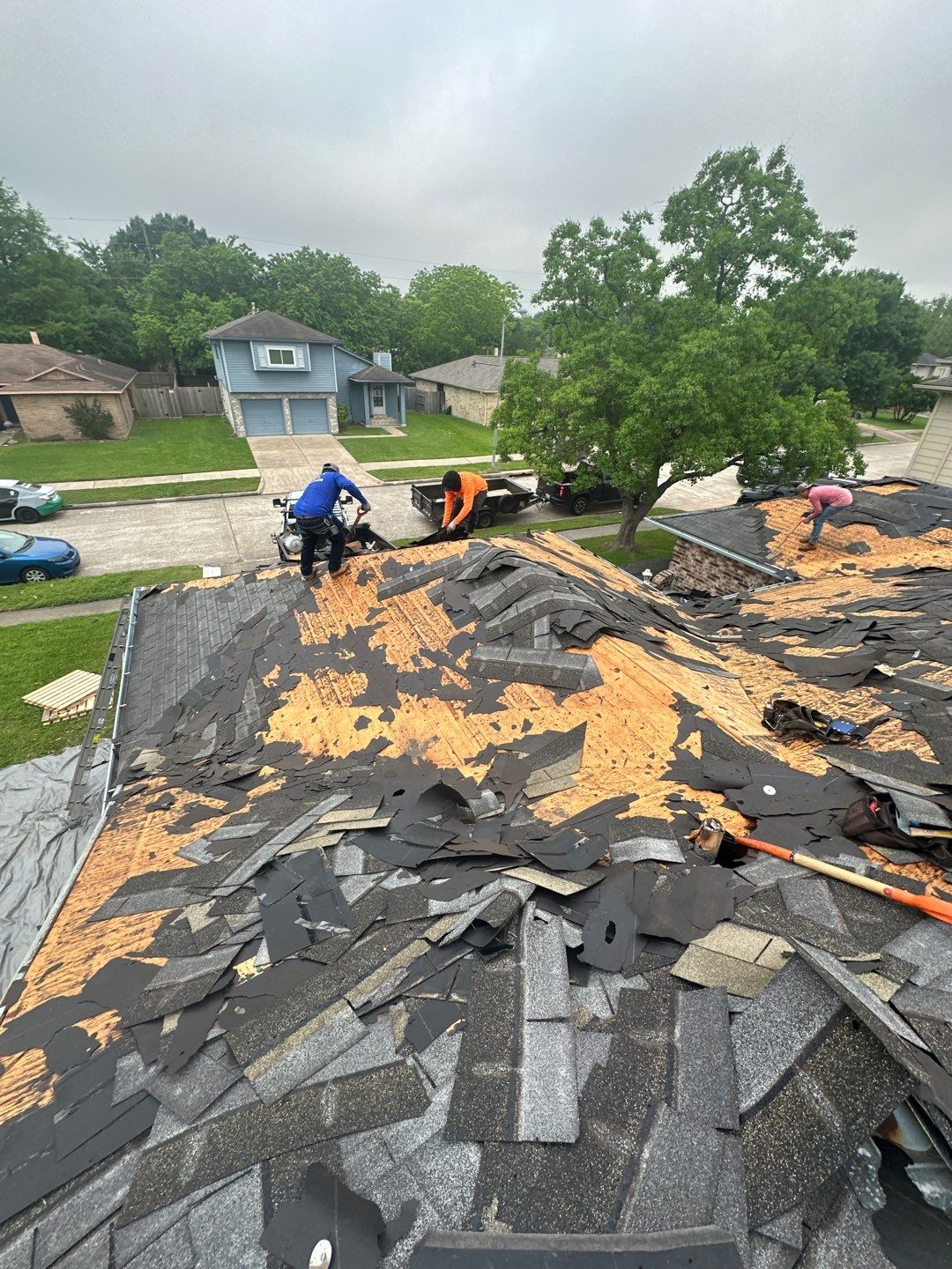 Residential Roofing Installation using Owen's Corning Duration (Lifetime) Shingles by Roof Repair Company