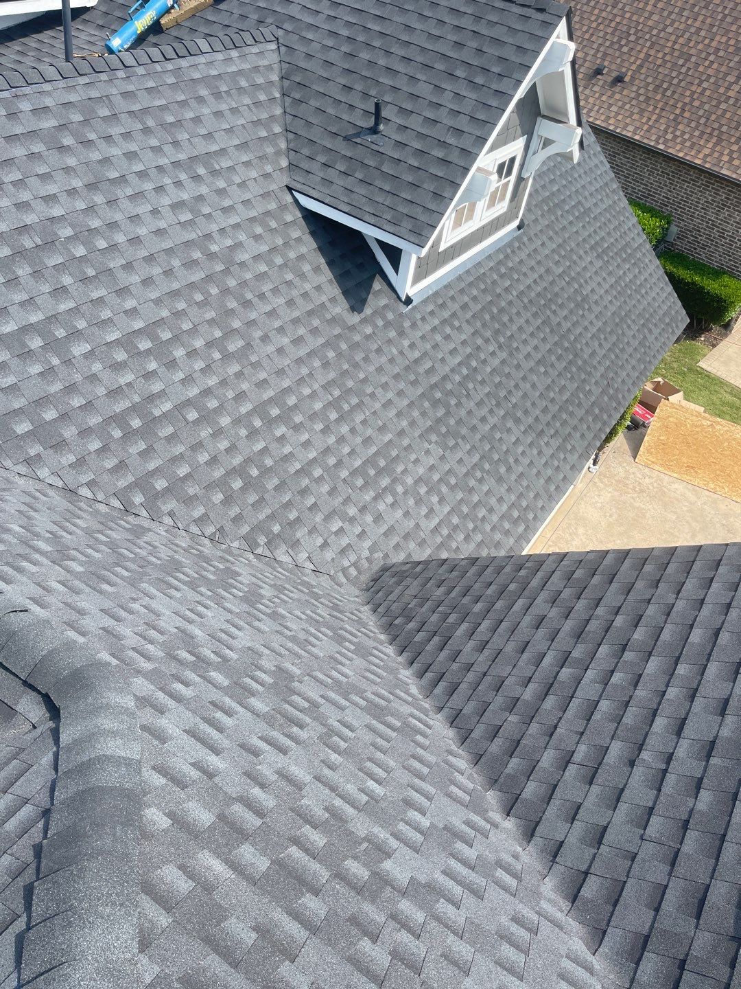 GAF HDZ - Charcoal by Elite Roofing LLC