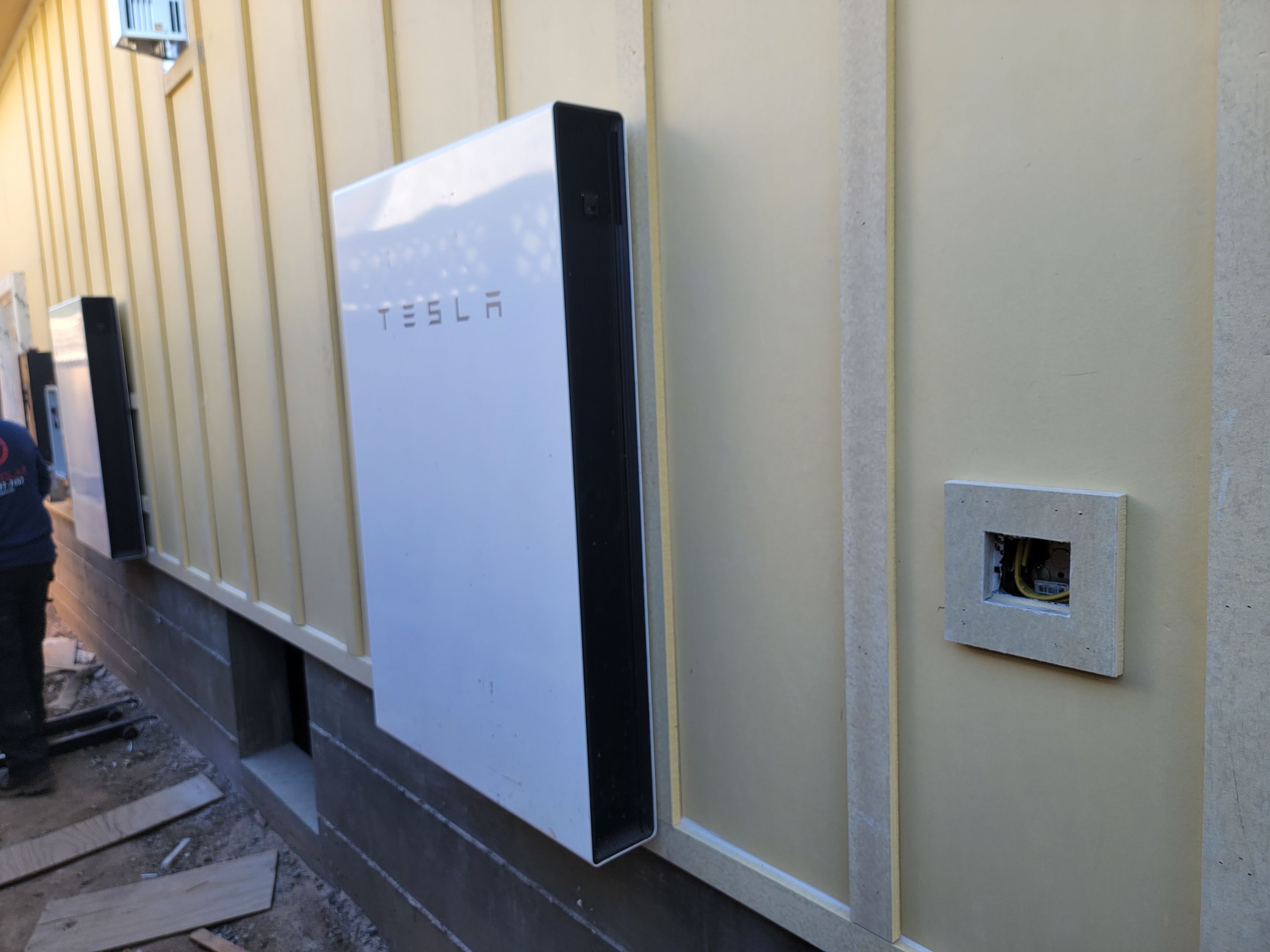 Tesla Powerwall and Solar Energy System Installation in Rolling Hills Estates by AWS Solar