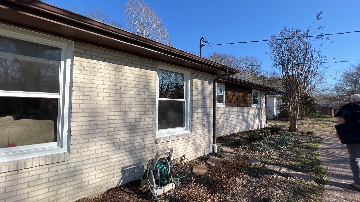 Residential Roofing Installation using Owens Corning Oakridge Roofing System by Undersun Roofing 