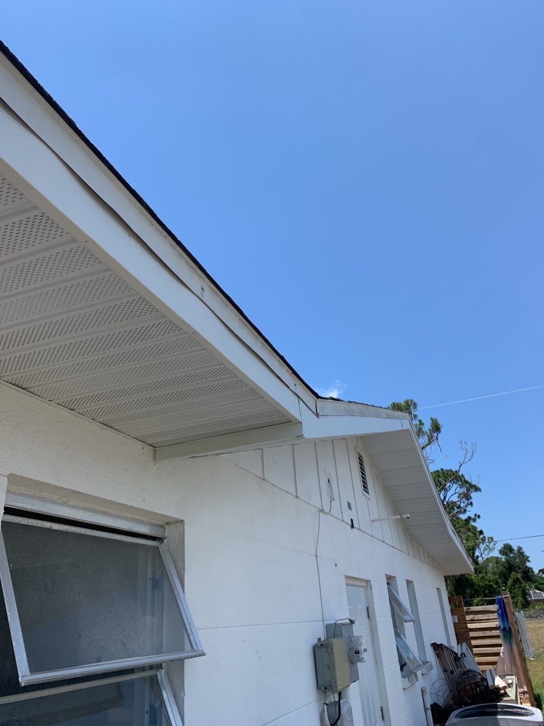 Soffit and Fascia Replacement in Englewood FL by Gutter Professors