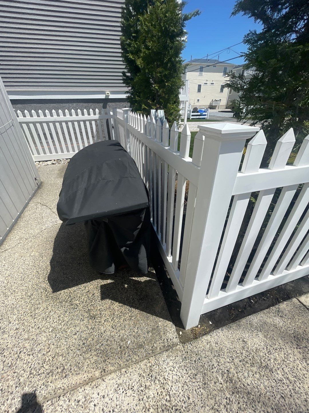 House Wash, Fence Cleaning & concrete Cleaning by SJ Exterior