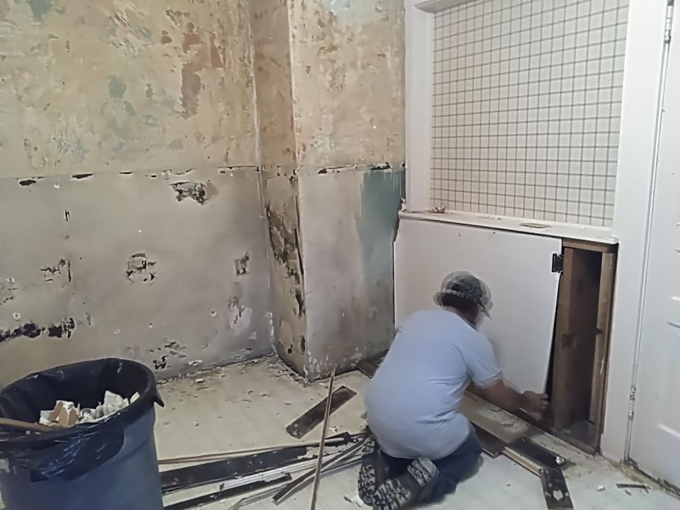 Mulberry St. Kitchen Remodel by House Custom Carpentry, LLC