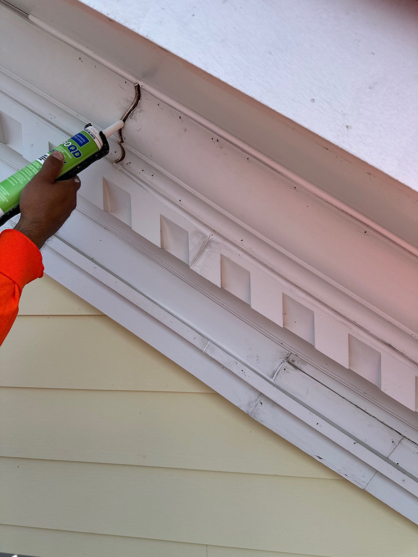 Commercial Exterior Painting Services for Mainstreet Bank in Leesburg, VA by My Painter 