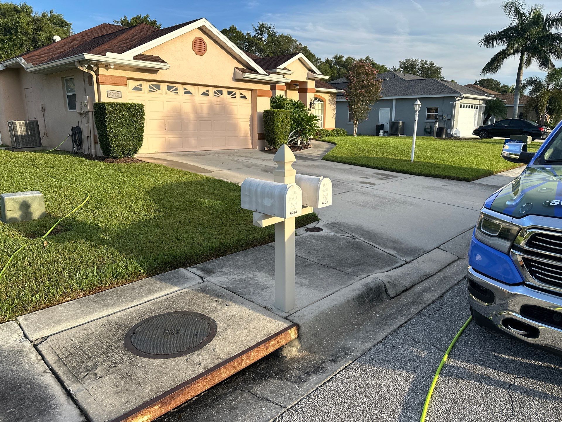 🏡 Pre-Sale House & Driveway Cleaning – Arbor Creek, Palmetto, FL by Sunshine AquaWash