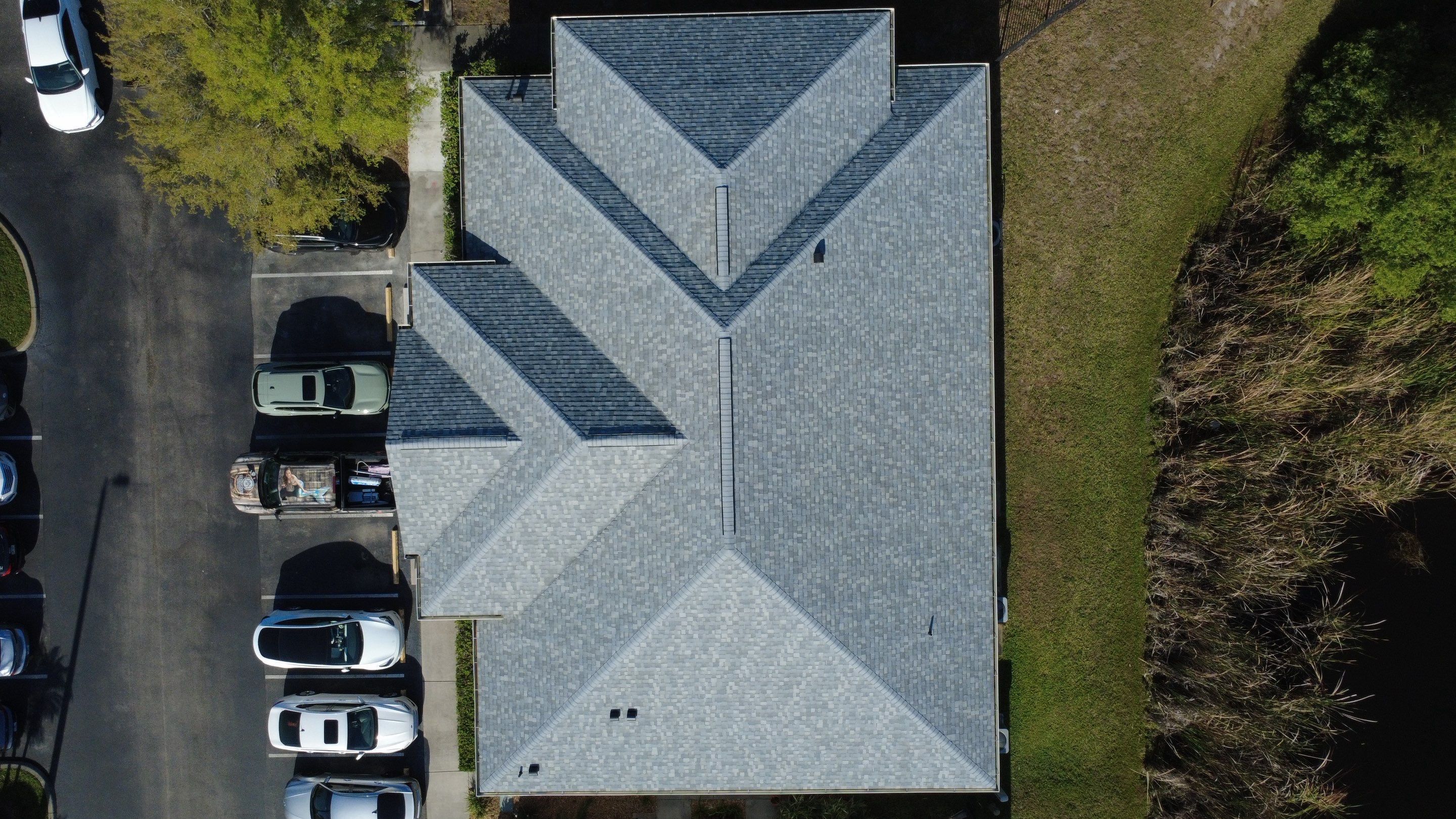 Roof Replacement in Lutz, FL by Steadfast Roofing 