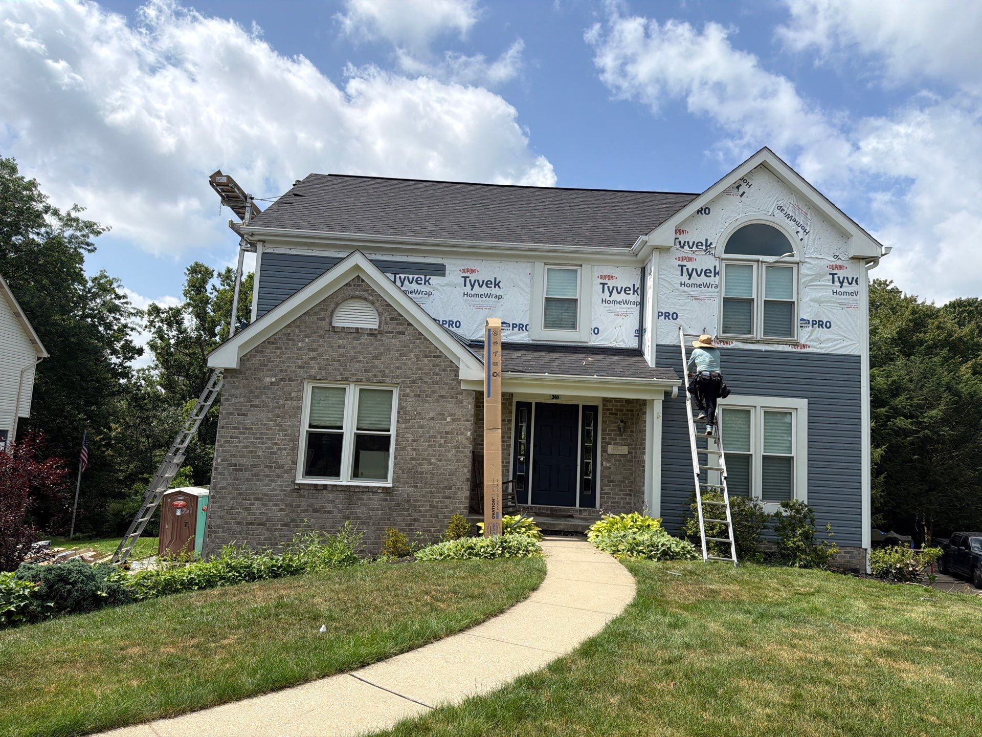 Full House Siding Renovation with English Wedgewood Vinyl Siding in Sewickley by Ideal Siding Pittsburgh