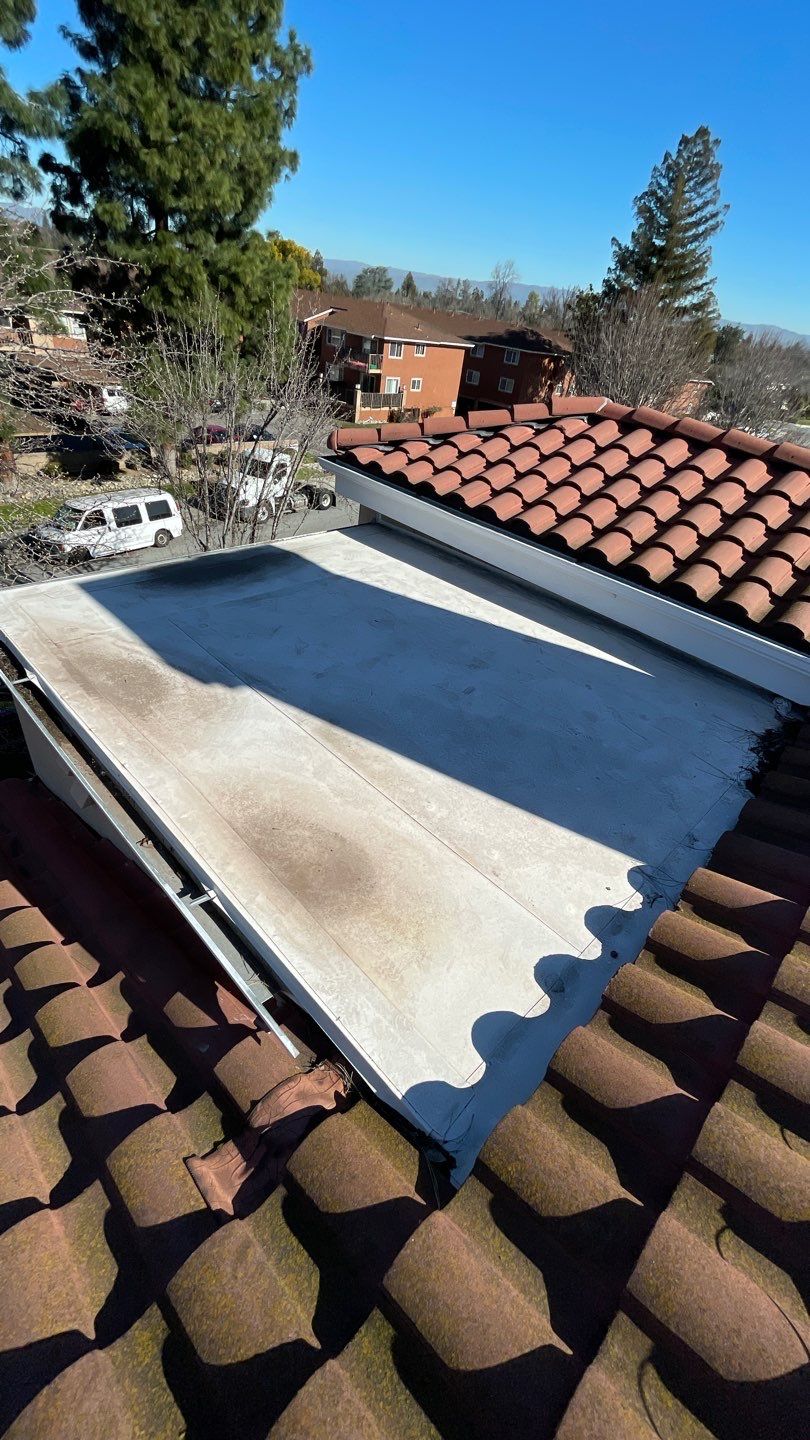 12-Unit HOA Gutter Cleaning in San Jose by All One Solar Shine