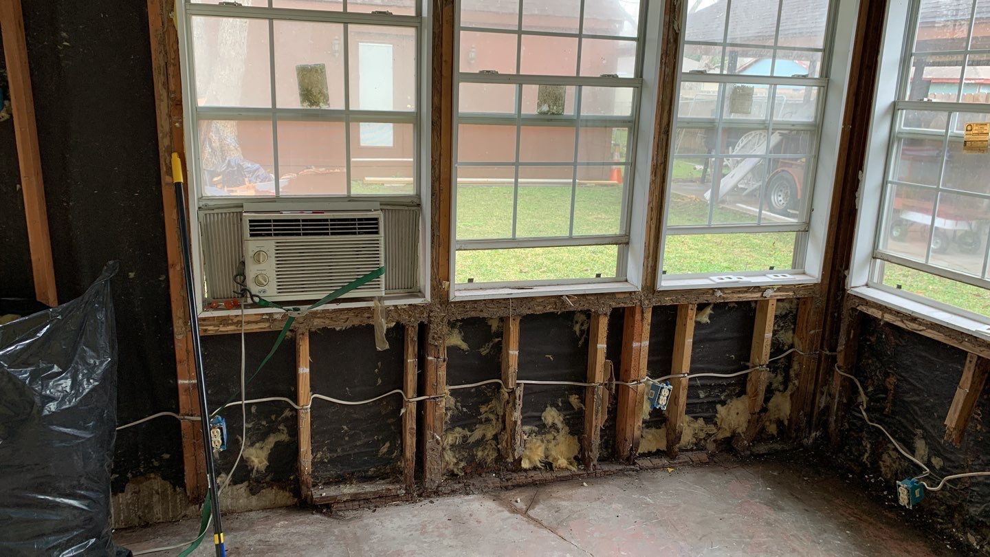 Exterior  by Majesty Construction