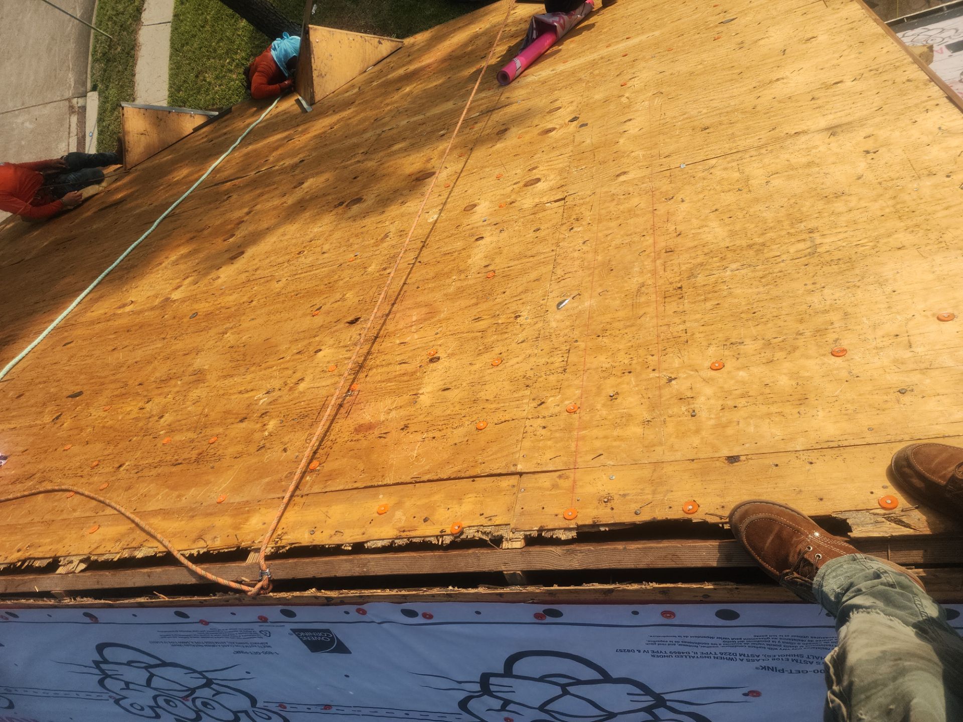 Roof Installation Houston by Roof Repair Company