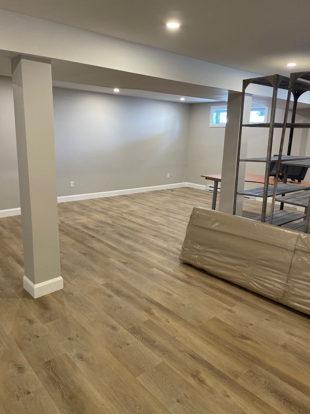 Basement reno by Eco-Nature Construction Inc.