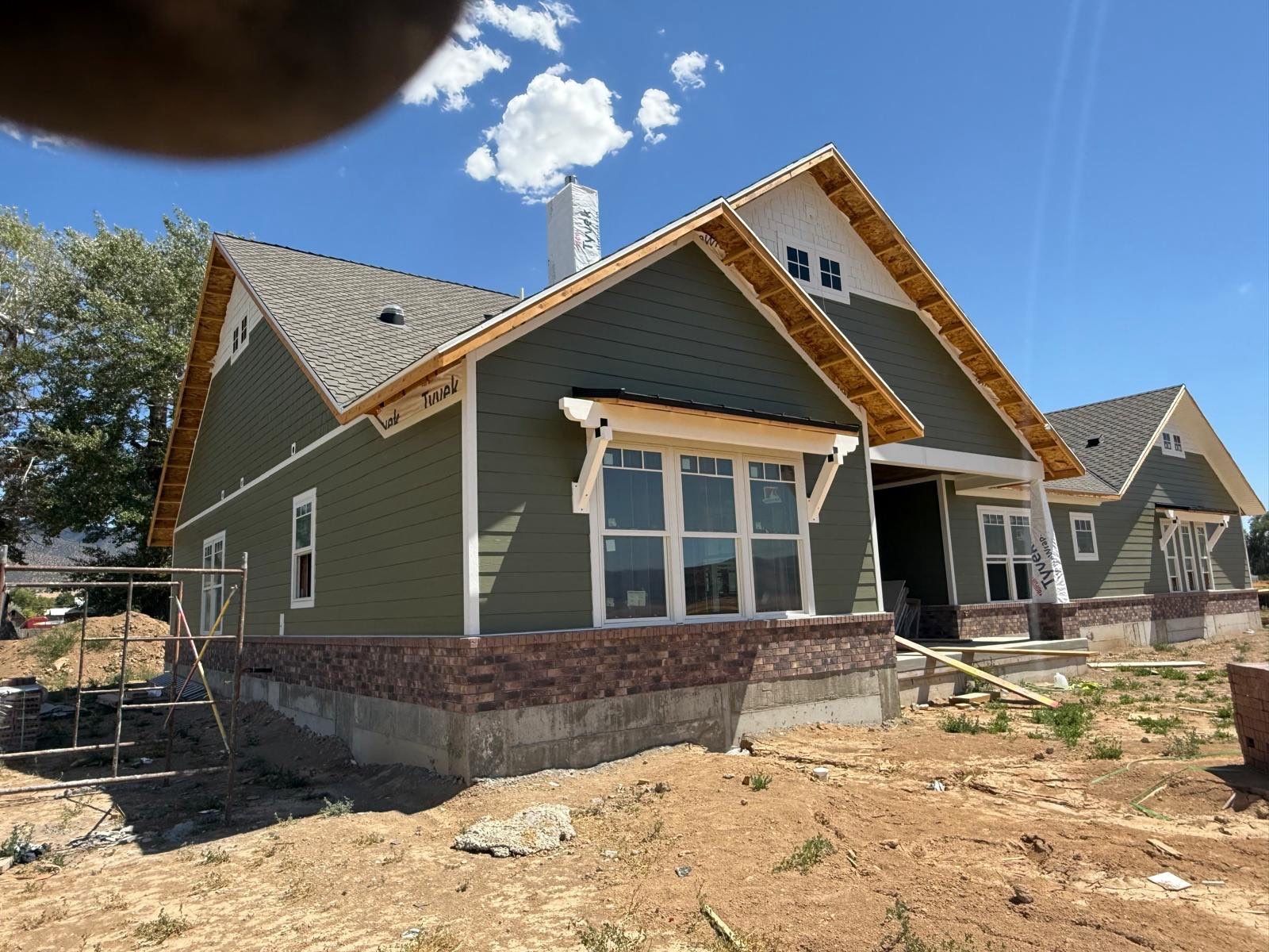 Scipio | Hardie Mixed Siding | Mountain Sage & Arctic White by Ideal Siding Utah