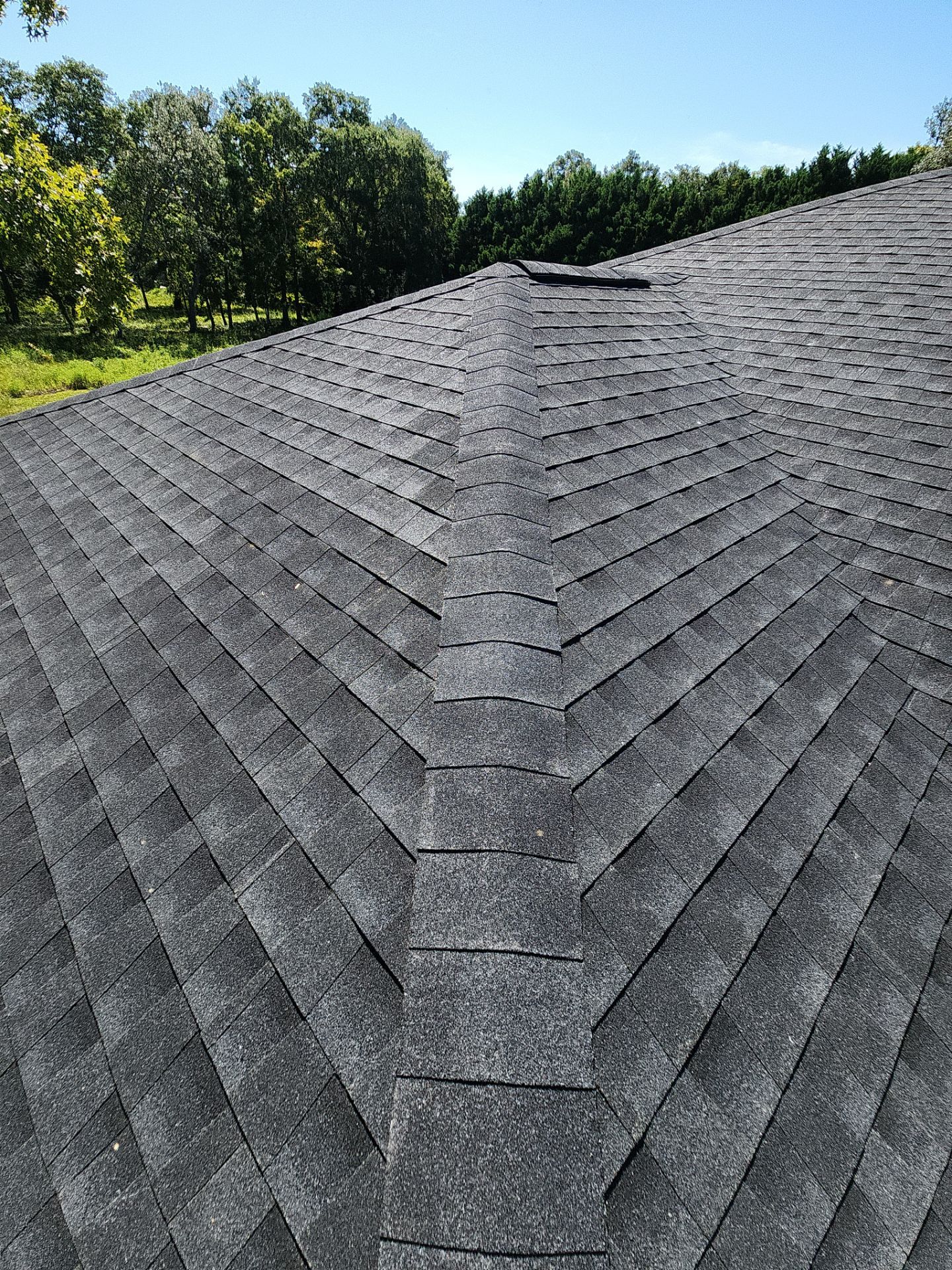 GAF HDZ - Charcoal by Linta Roofing Inc
