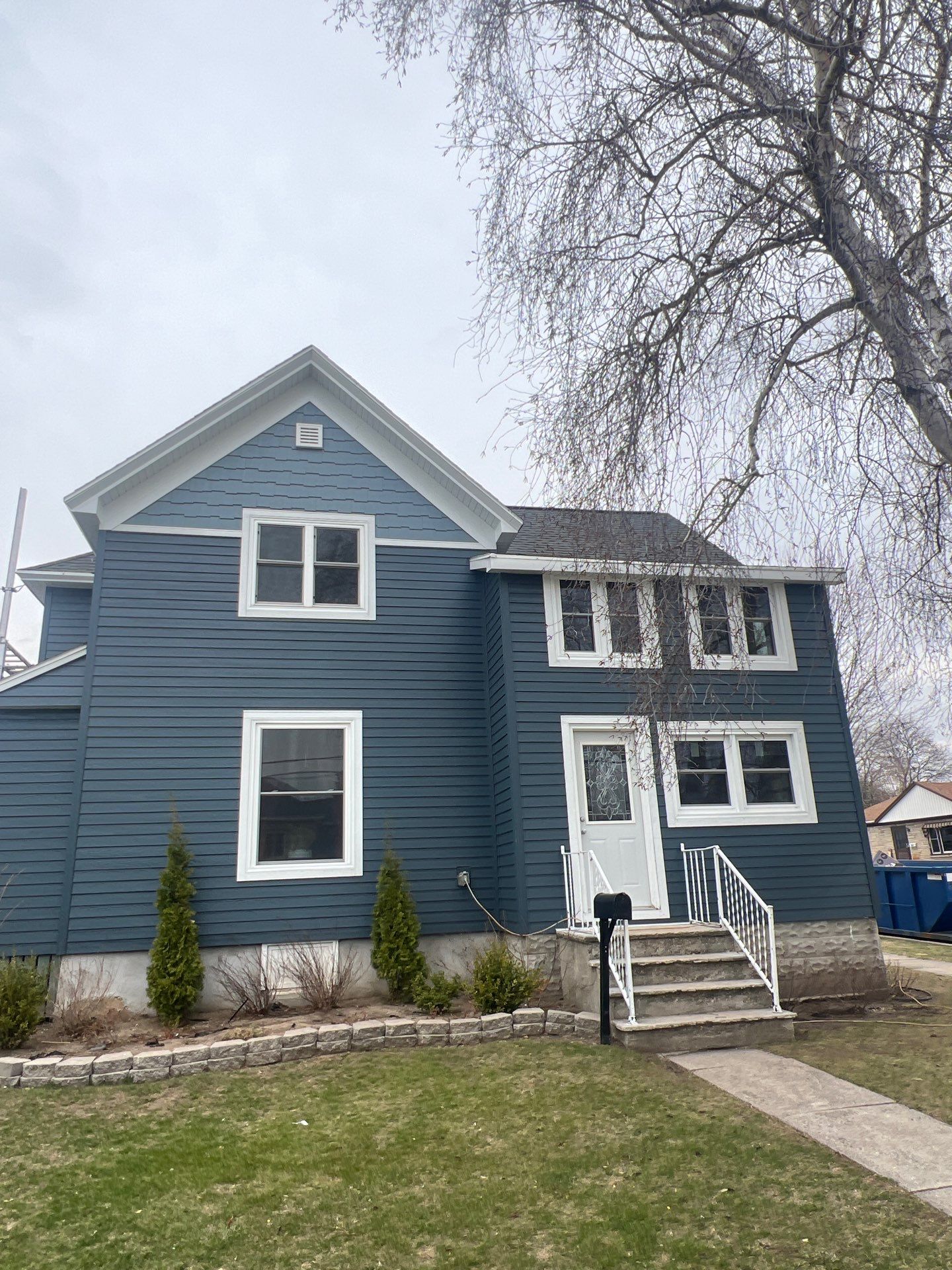 TAMMY'S DREAM HOME FIX UP!  by Gellings Roofing & Siding