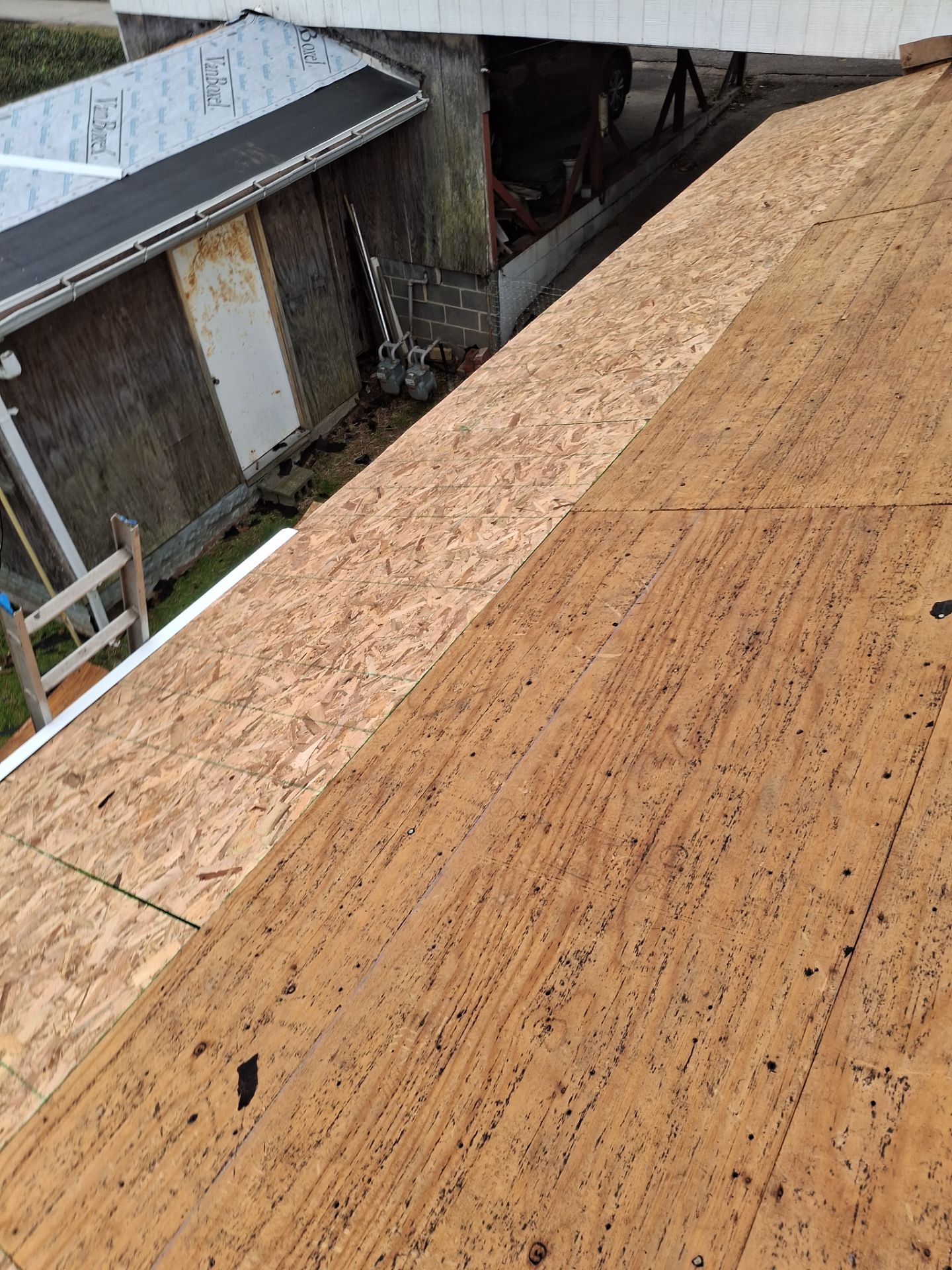 Residential Roofing Installation using GAF Timberline HDZ Oyster Grey by Rainstoppers Roofing