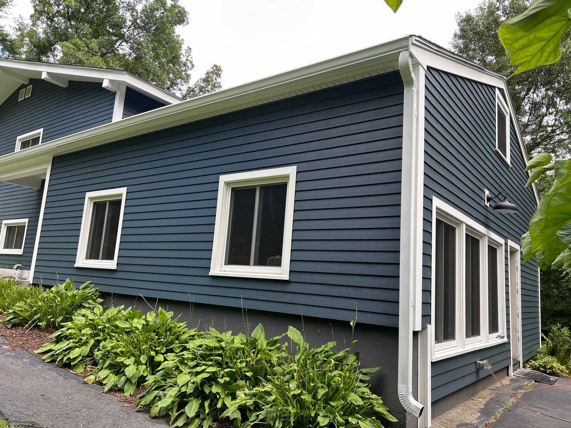 Everlast Composite installed in Acton, MA by UBrothers Construction