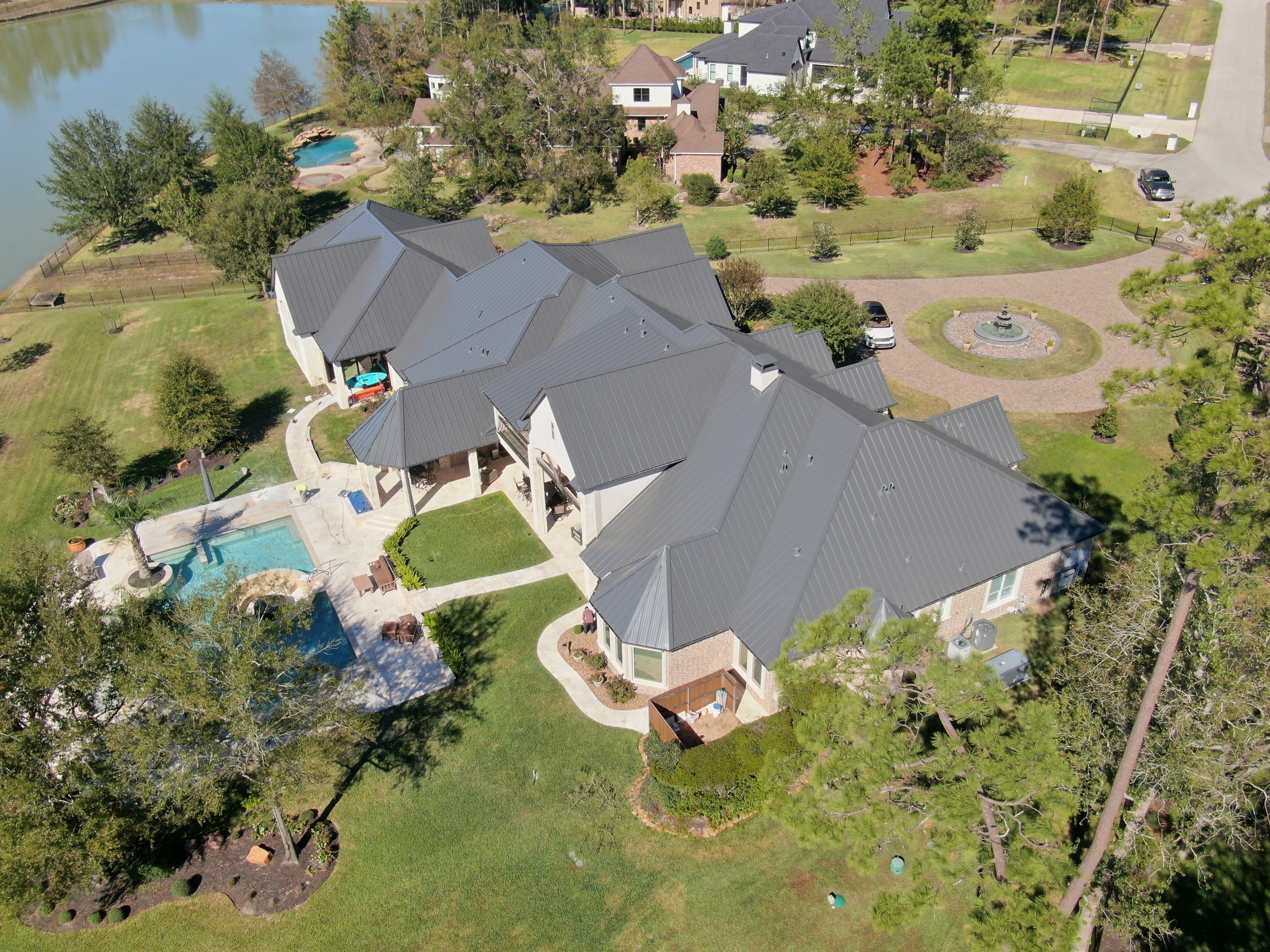 Benders Estates - Standing Seam by Hartland Roofing & Construction