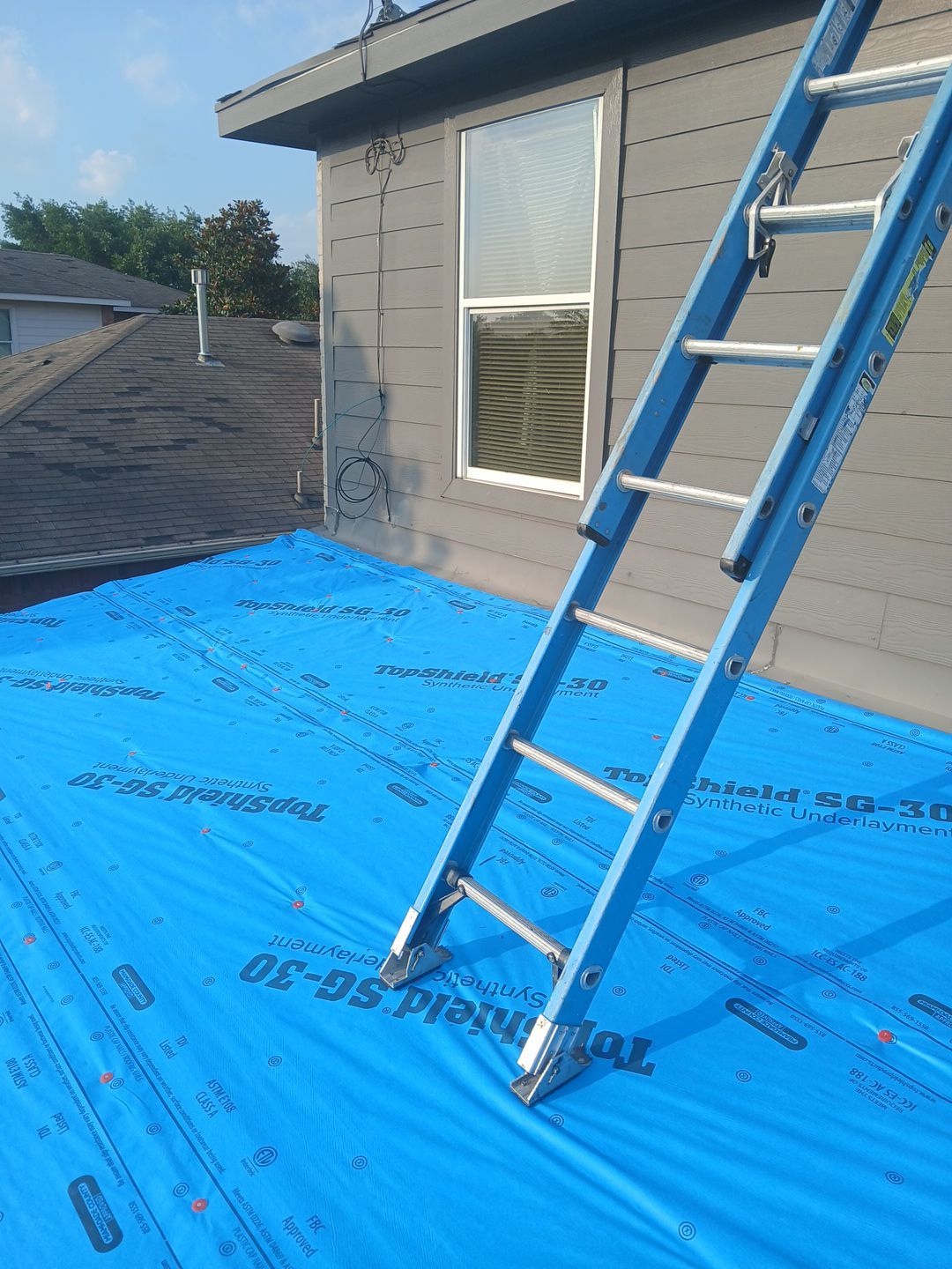 Residential Roofing Repair using Owen's Corning Duration (Lifetime) Shingles by Roof Repair Company