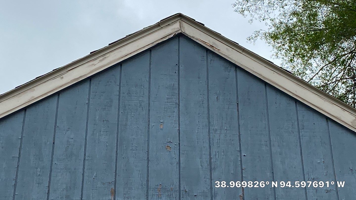 Siding Installation in KCMO by EEC  Windows, Siding & Roofing 