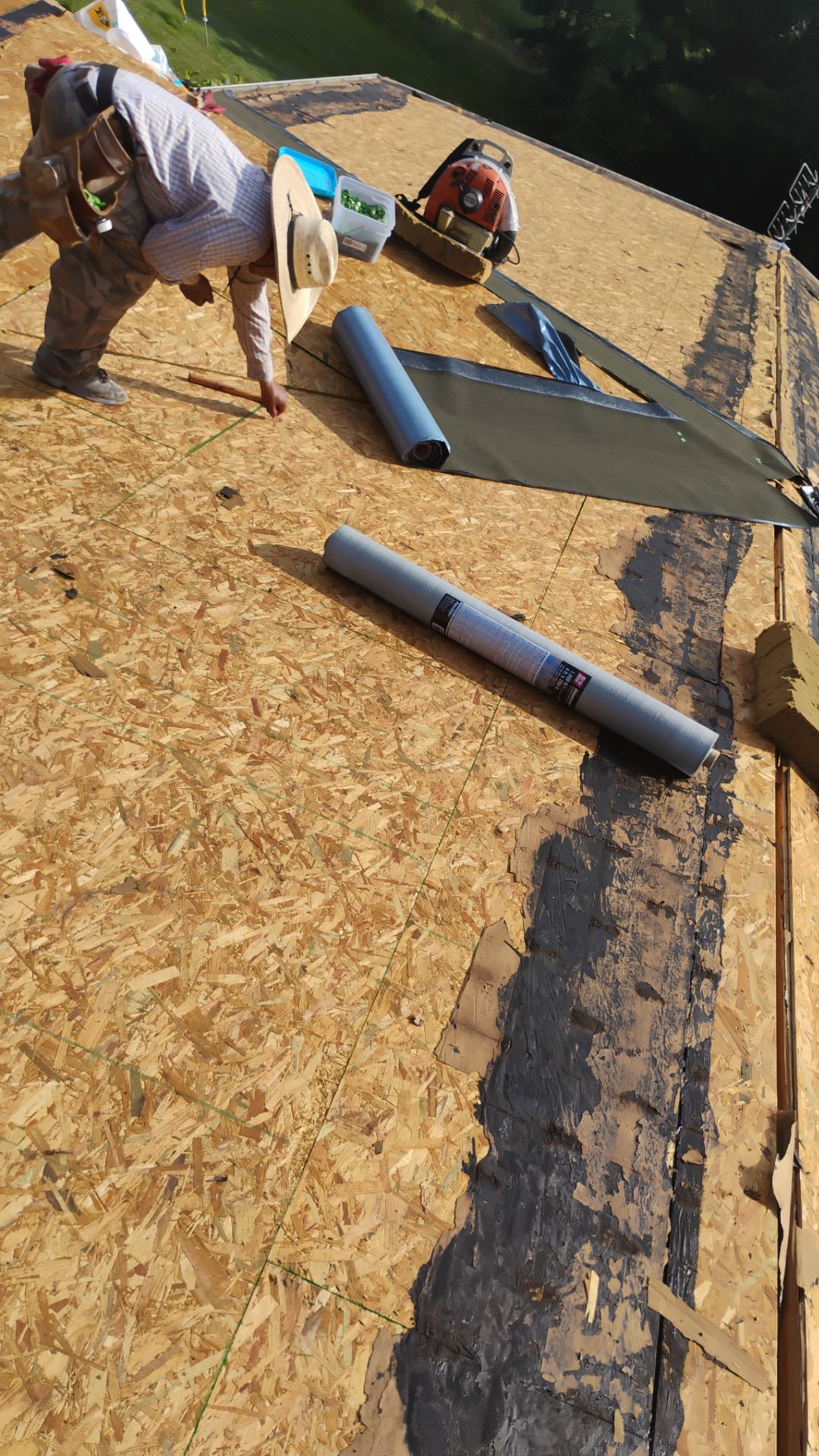 Taylor Roof by BROCK BUILDERS 