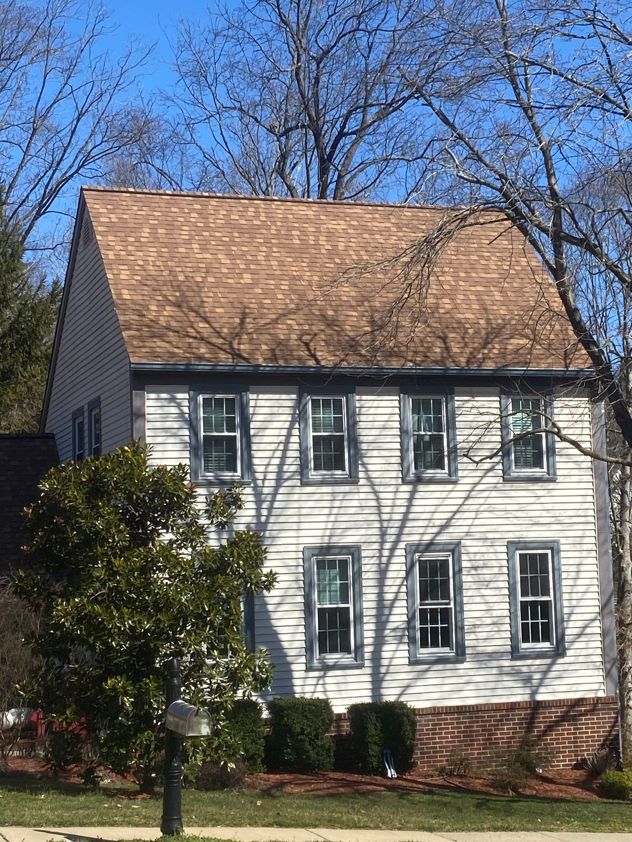 Springfield CertainTeed Landmark in Resawn Shake by RM Banning, Inc.