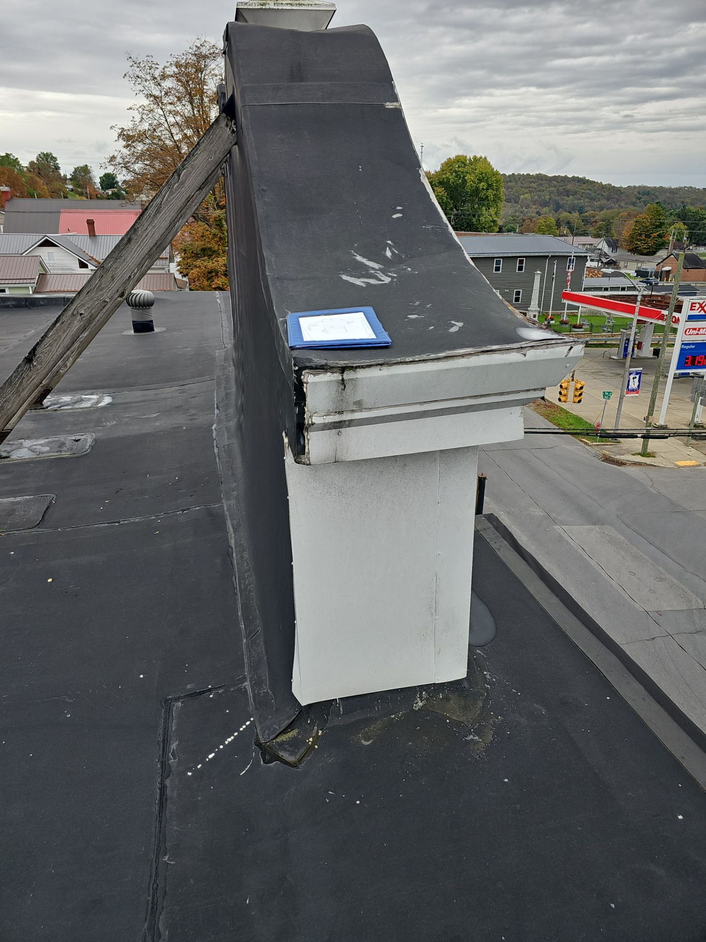 Western Auto  by 768 ROOF, LLC.