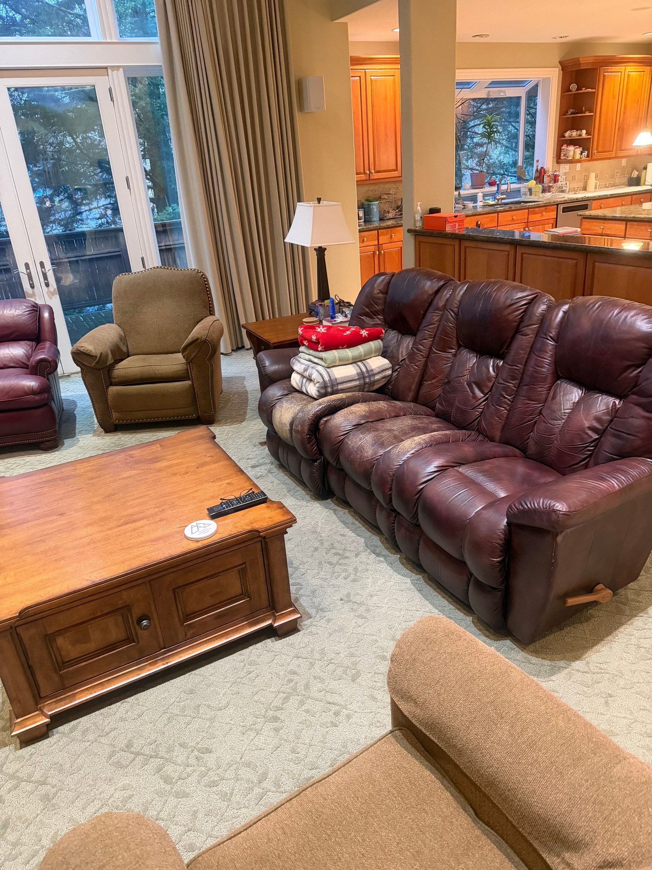 House cleaning routine maid service Project in Lake Oswego by Cloud 9 Professional Cleaning Services