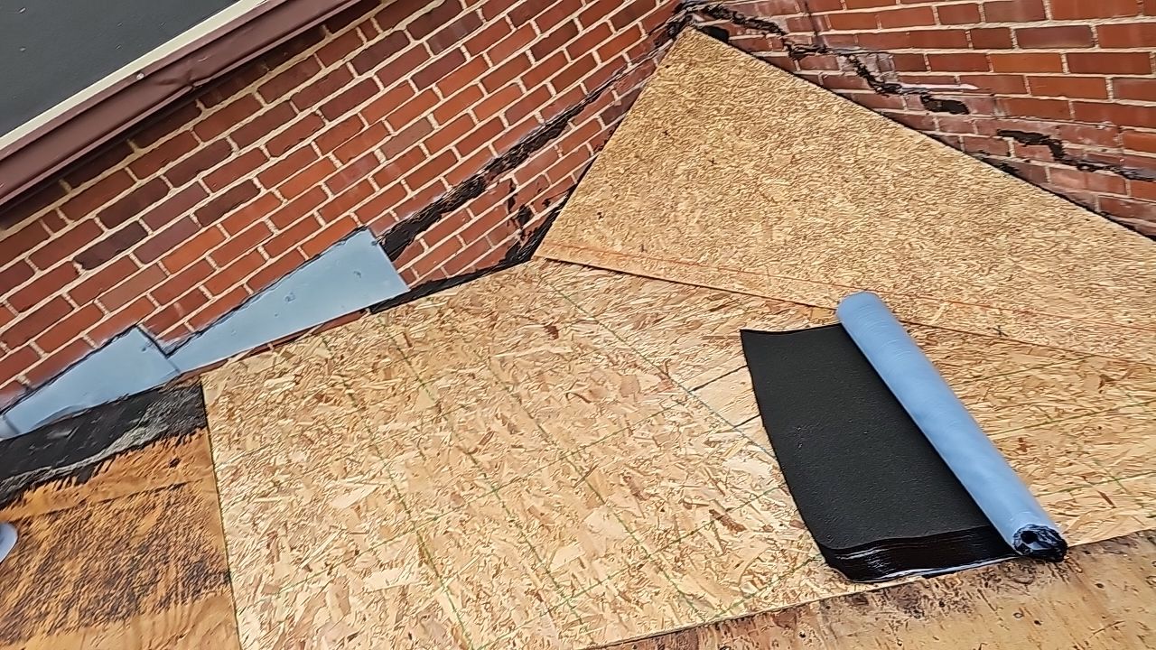 Atlas Pinnacle, Color, Black Pristine, Drip Edge, Color, Birch White by Eagle Eye Roofing