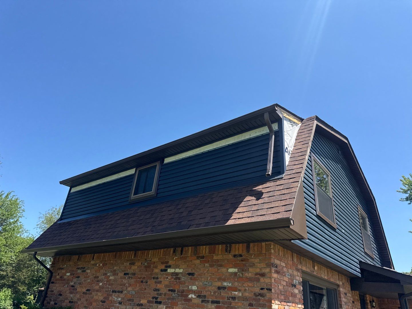 Siding Replacement using Alside Charter Oak D4.5" by 180 Contractors