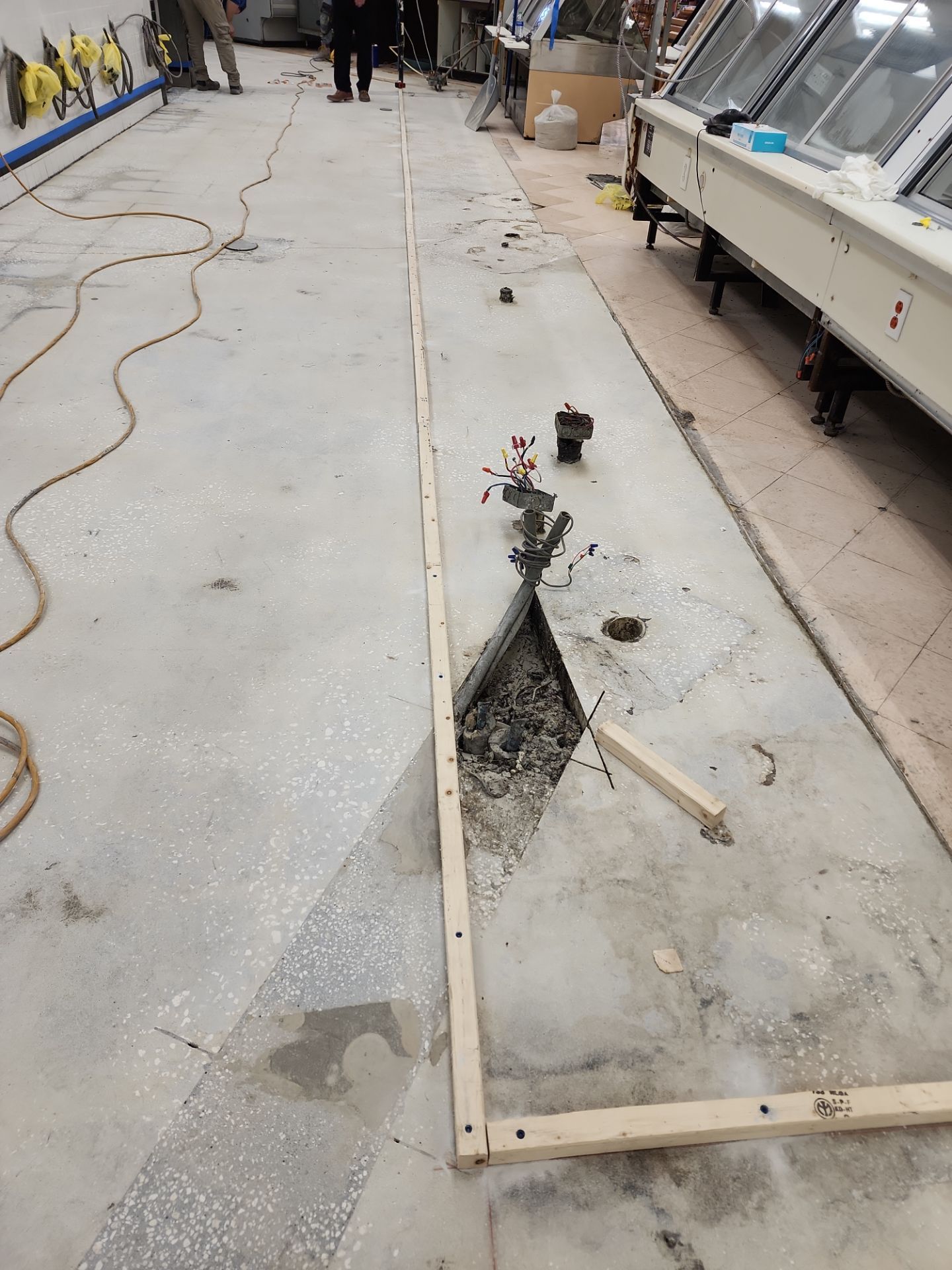 Fresco y Más Food Prep Area by Seamless Surfaces