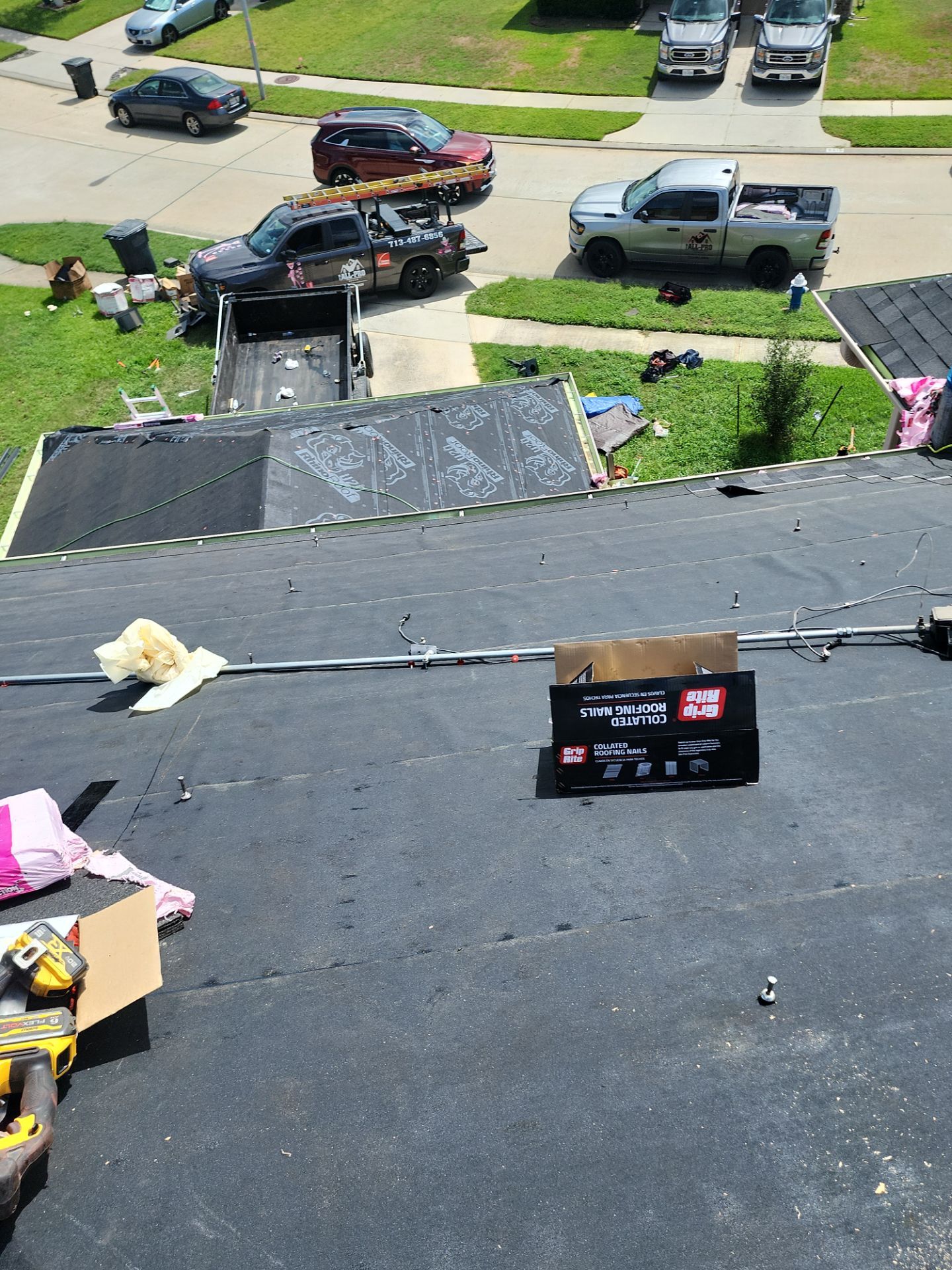 Residential Roofing Installation using Owen's Corning Duration (Lifetime) Shingles by Roof Repair Company
