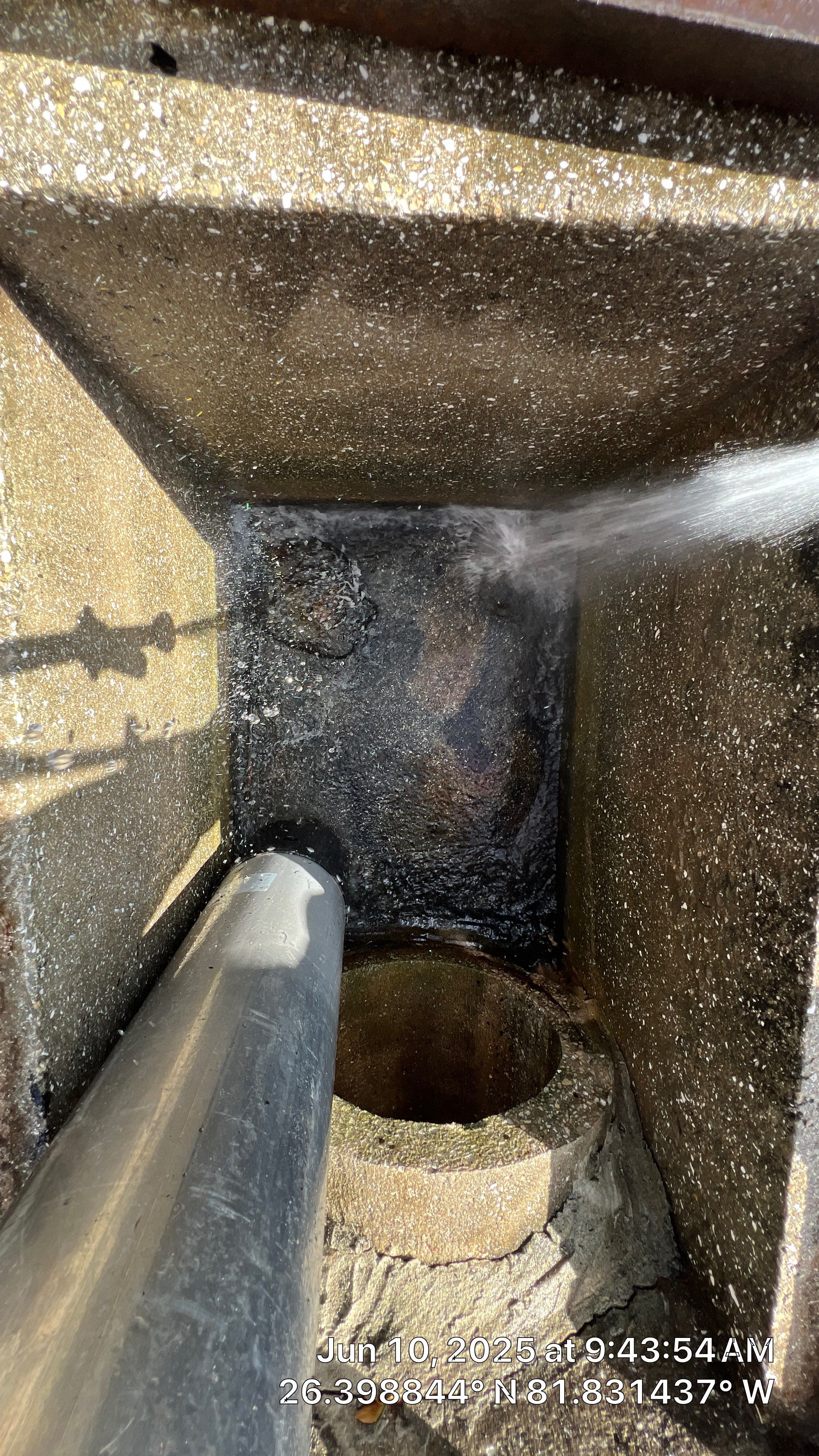 Pelican Landing Beach Parking Lot Stormwater System Maintenance by APS Power & Water