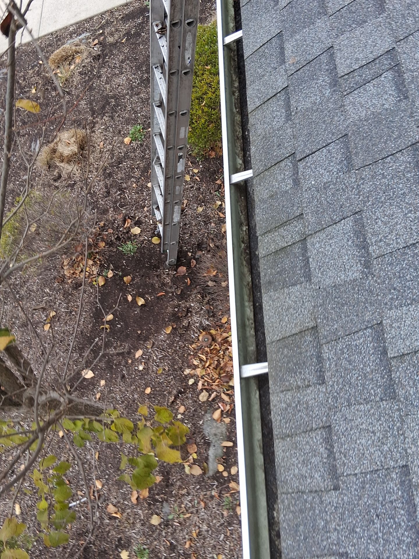Commercial gutter cleaning Buffalo & Rochester after photo with clean gutters