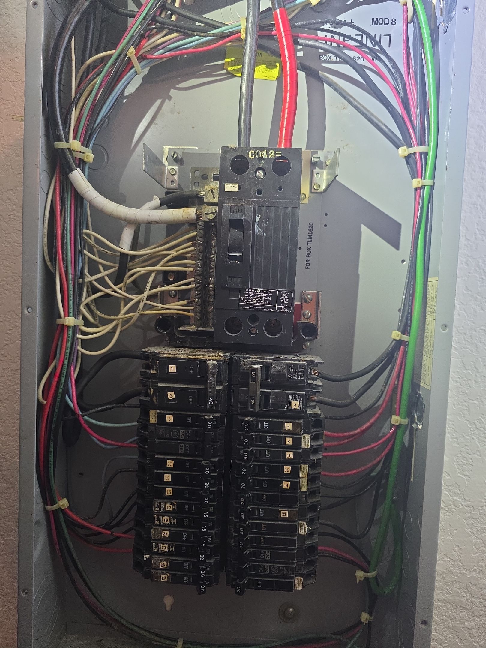 We  conducted an Inspection of this residential property to verify the condition and performance of the property. by Picos Construction Engineering