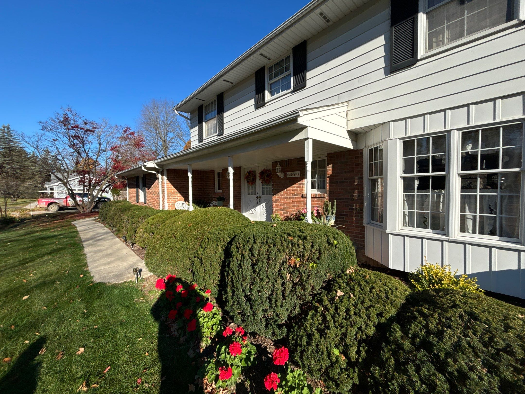Roof Replacement using Owens Corning Onyx Black by 180 Contractors