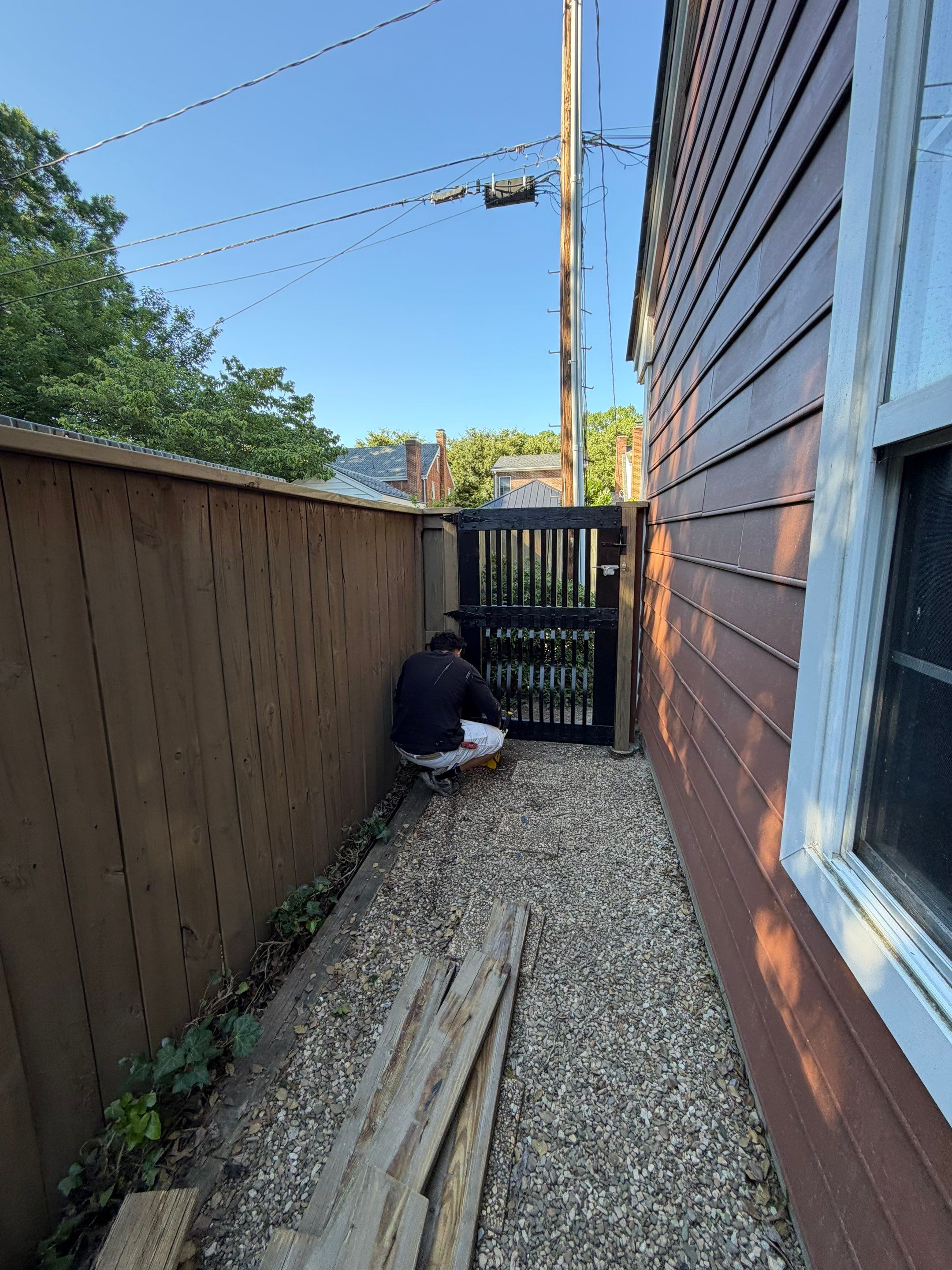 Deck and Fence Powerwash and Staining in Richmond, VA by Graystone Group