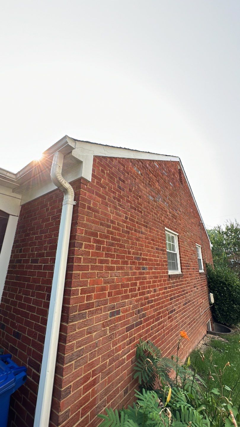 Arlington: CertainTeed Landmark Designer Shingles in Colonial Slate by RM Banning, Inc.