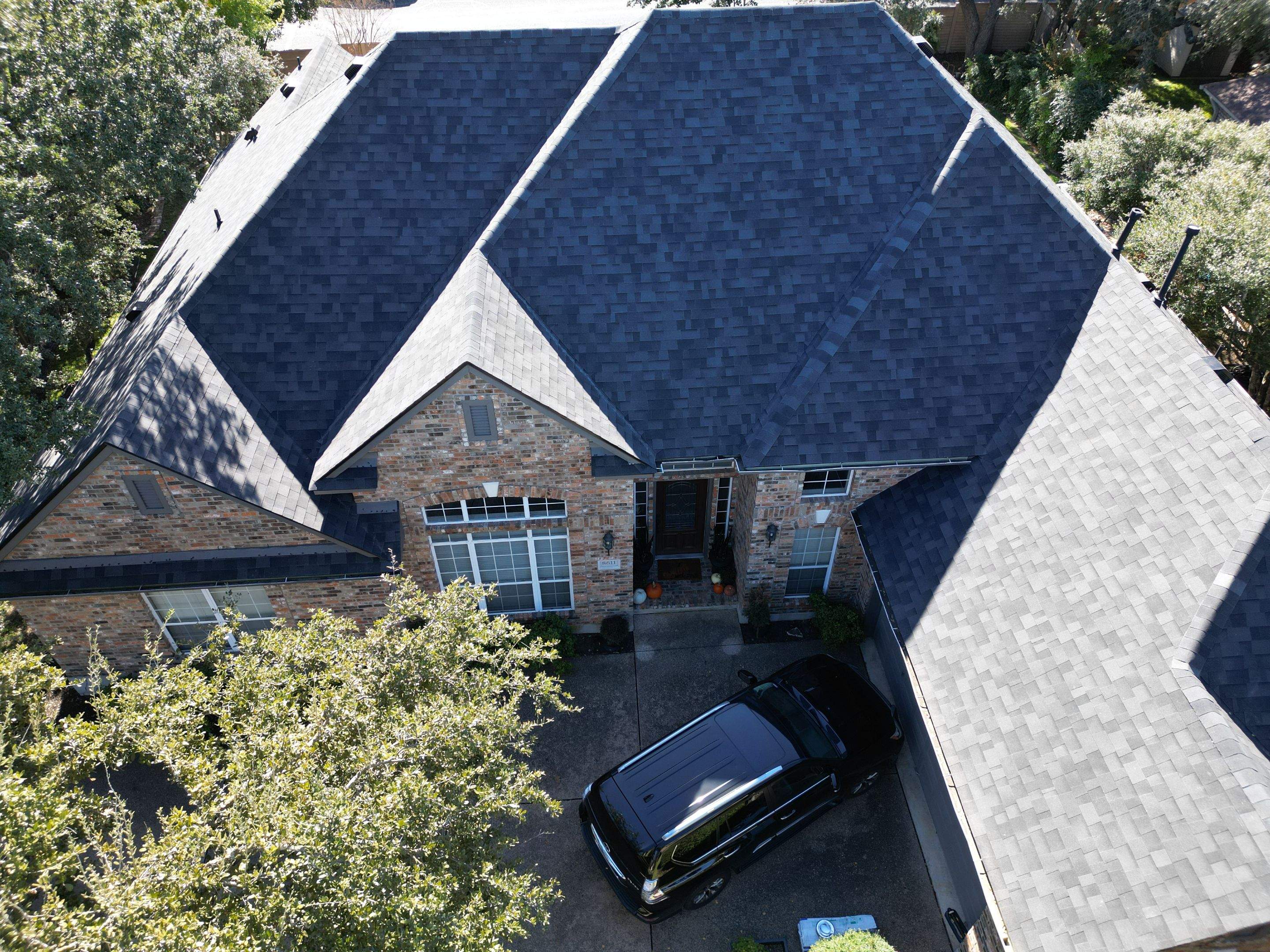 Midnight Black - Malarkey Vista by RoofsOnly.com