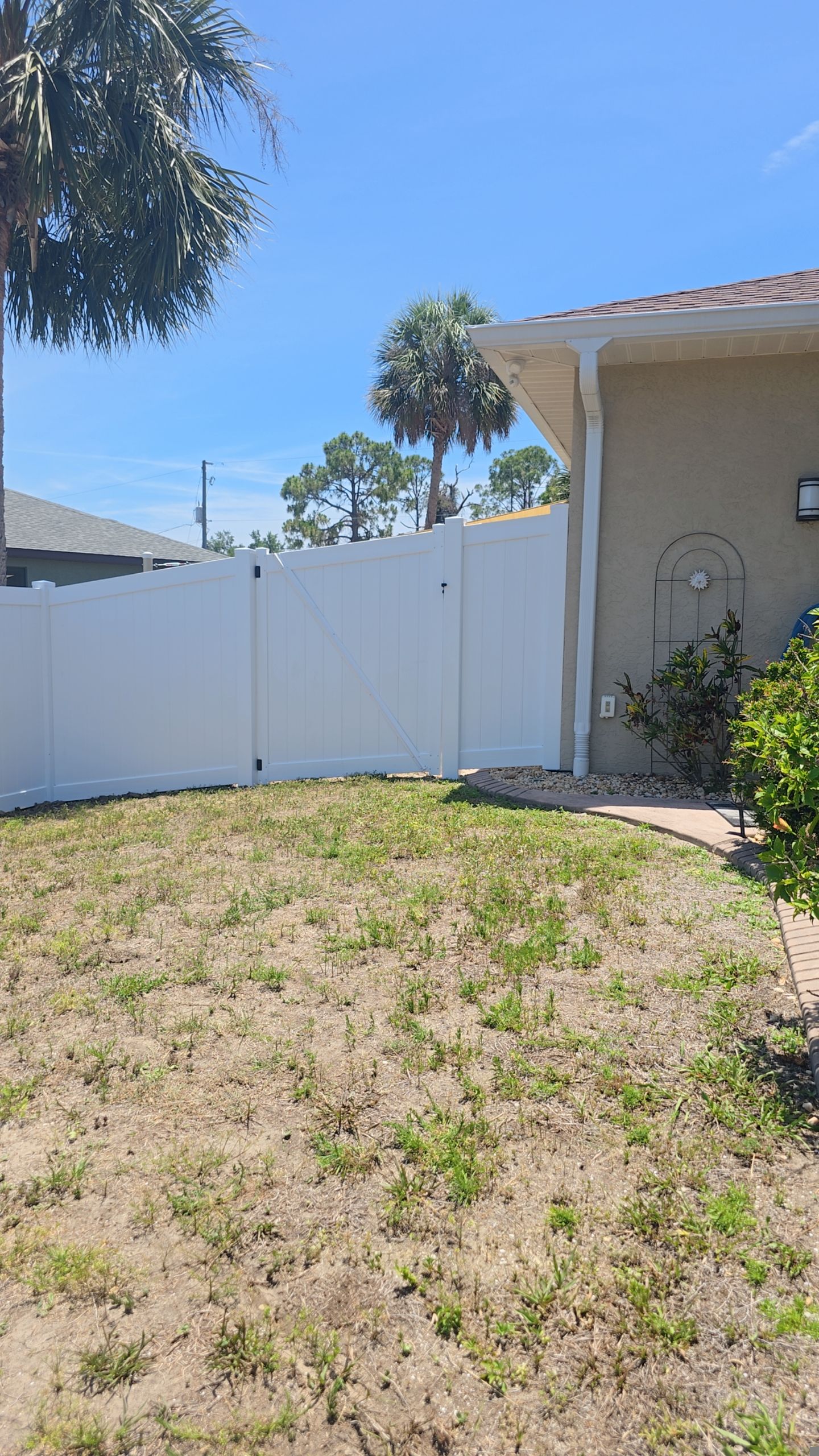 Vinyl Fence in North Port by True Fence LLC