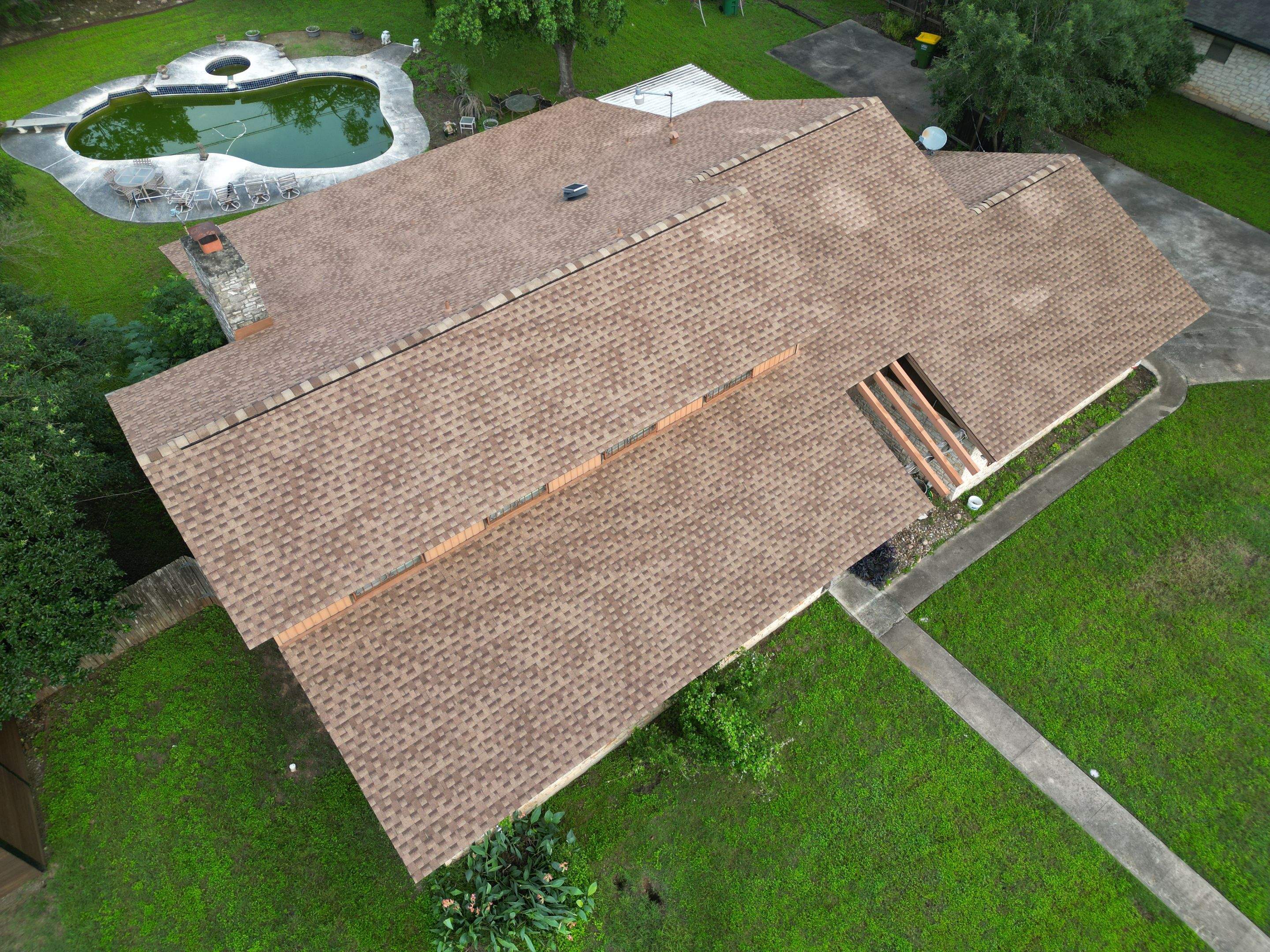 Shakewood - GAF Timberline HDZ by RoofsOnly.com