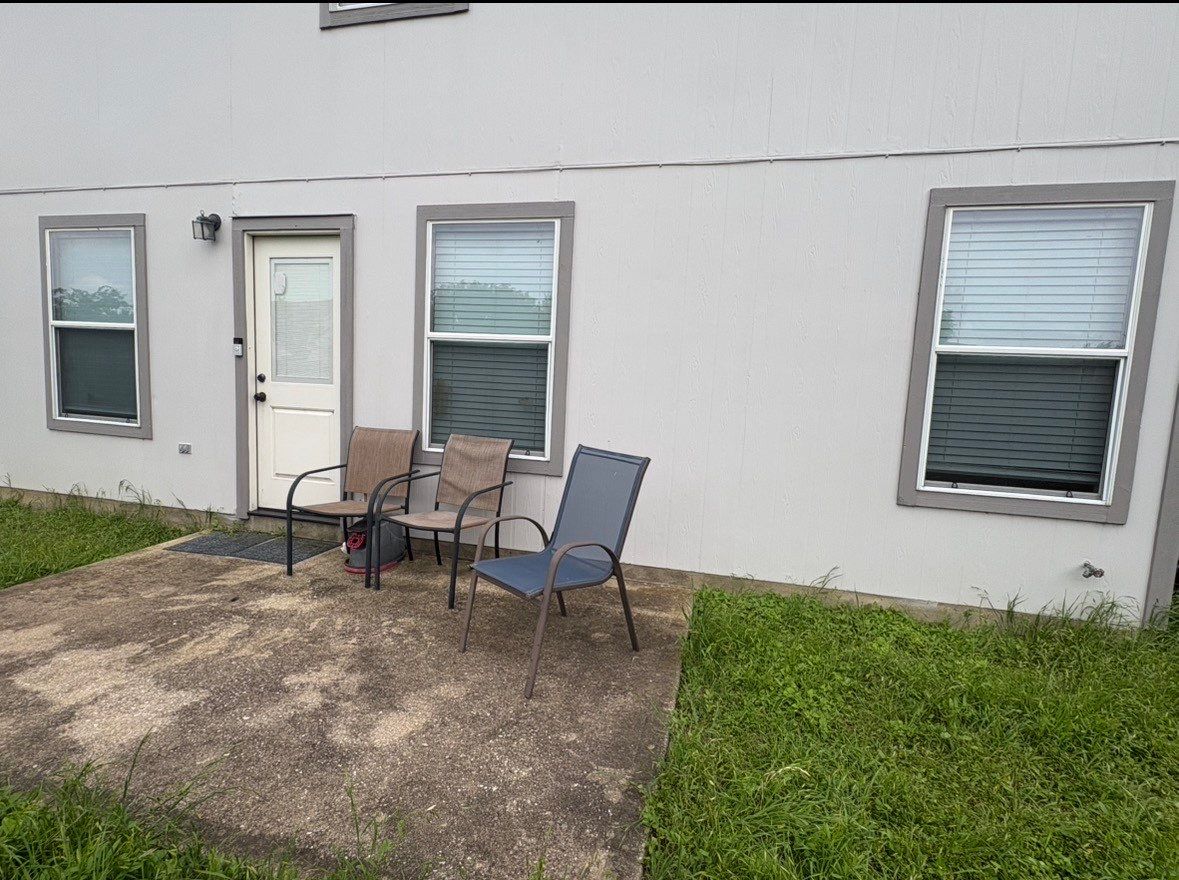Custom Window Screen Replacement in Hutto, TX by Kstylez Roofing & Construction