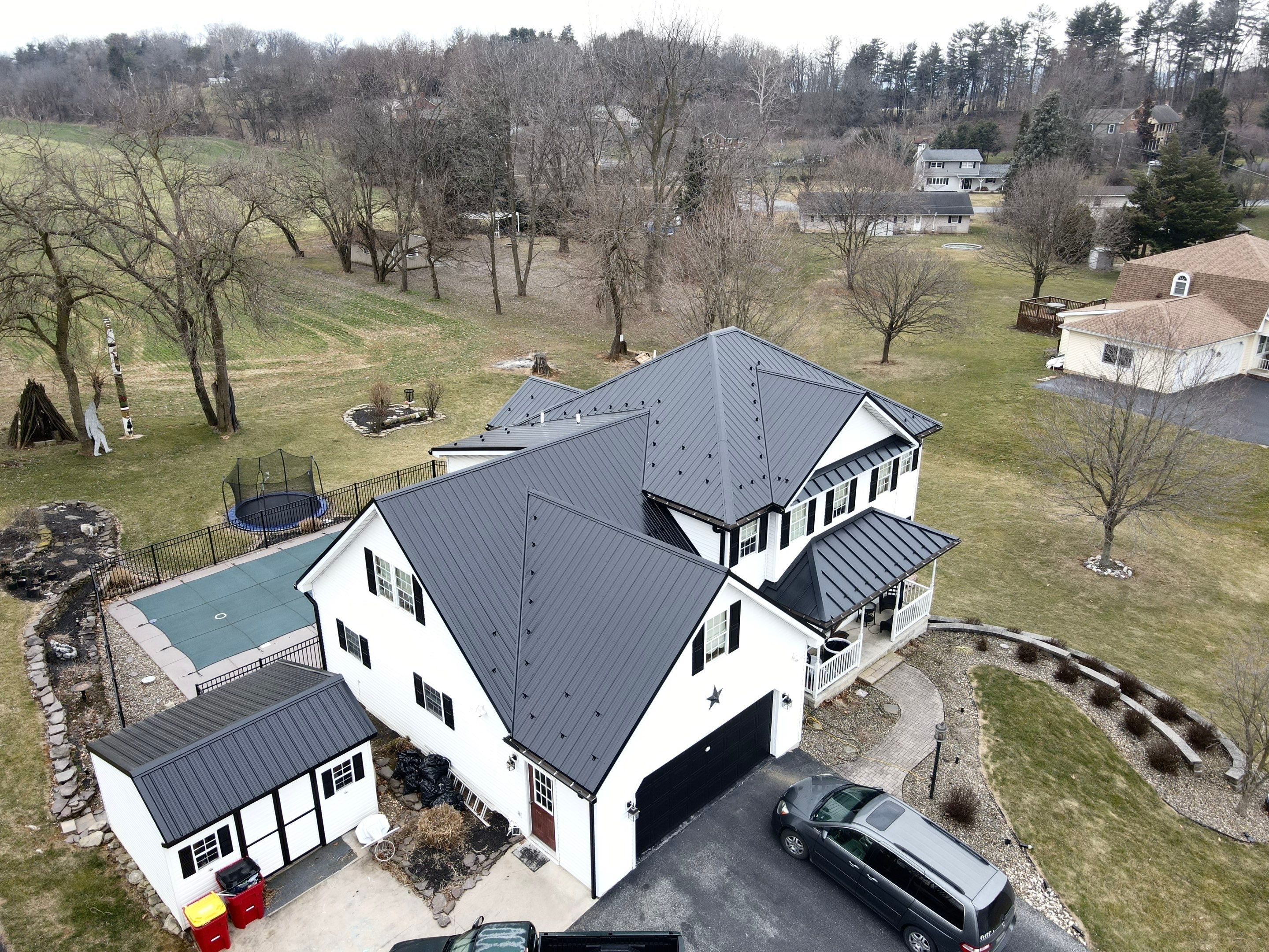 Everlast Azm Black by Teflon Roofing