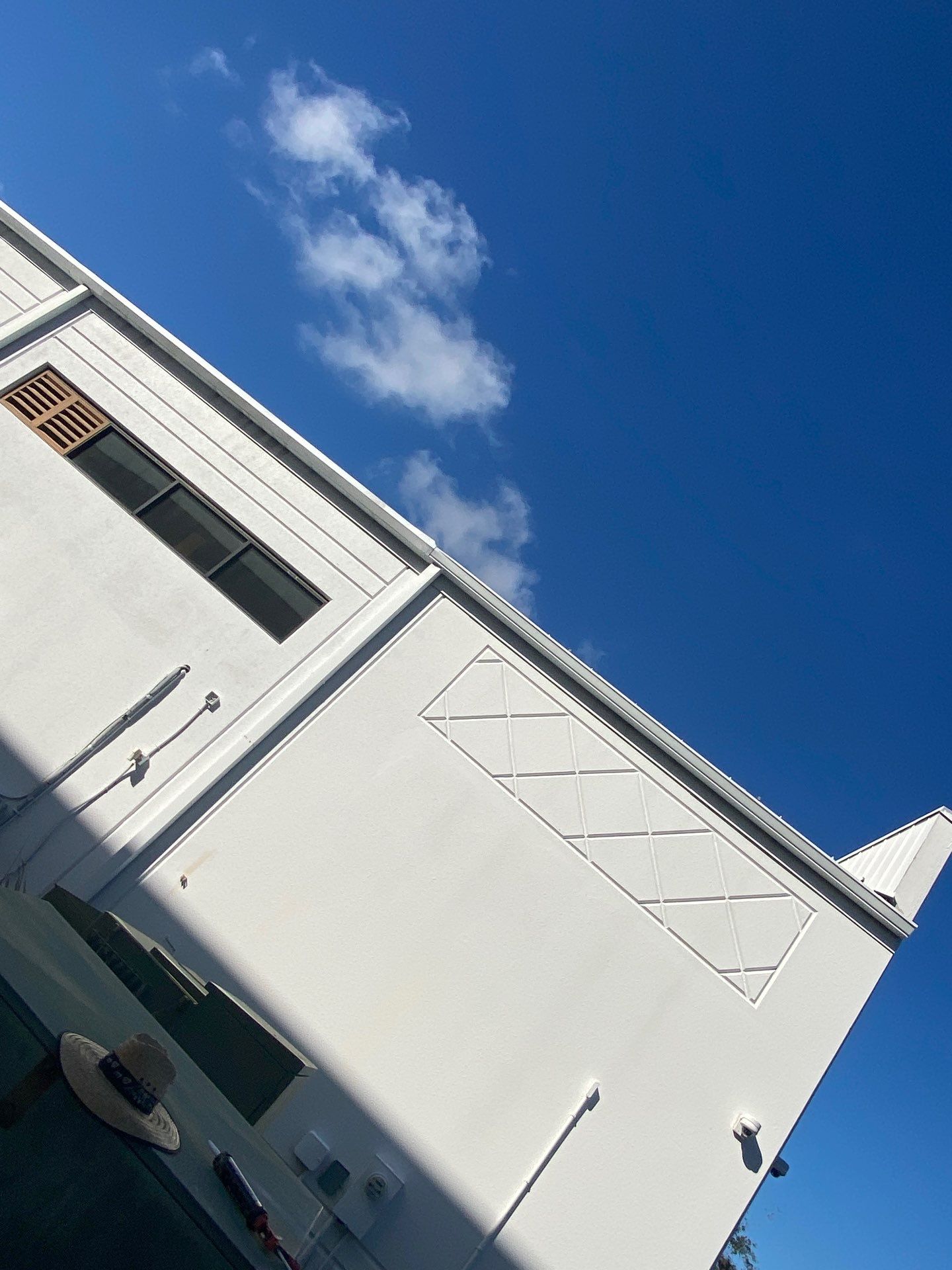 7-inch Box Seamless Gutters in Sarasota FL by Gutter Professors