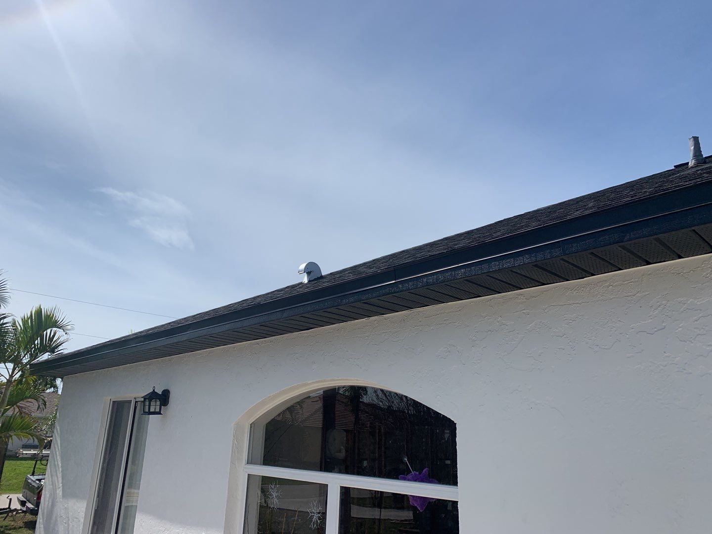 Black Seamless Gutters for Modern Cape Coral Homes by Gutter Professors