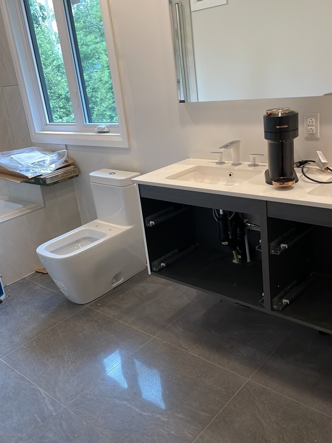 Full house renovation by Eco-Nature Construction Inc.