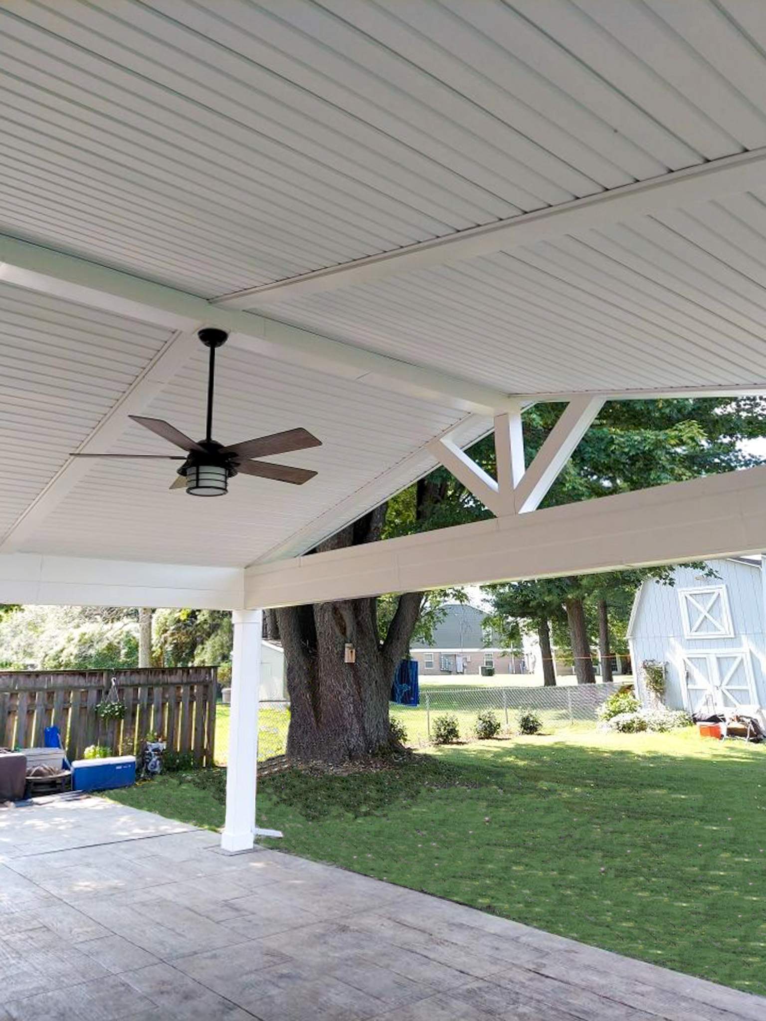 Outdoor Living- Addition by Ivy Lea Construction
