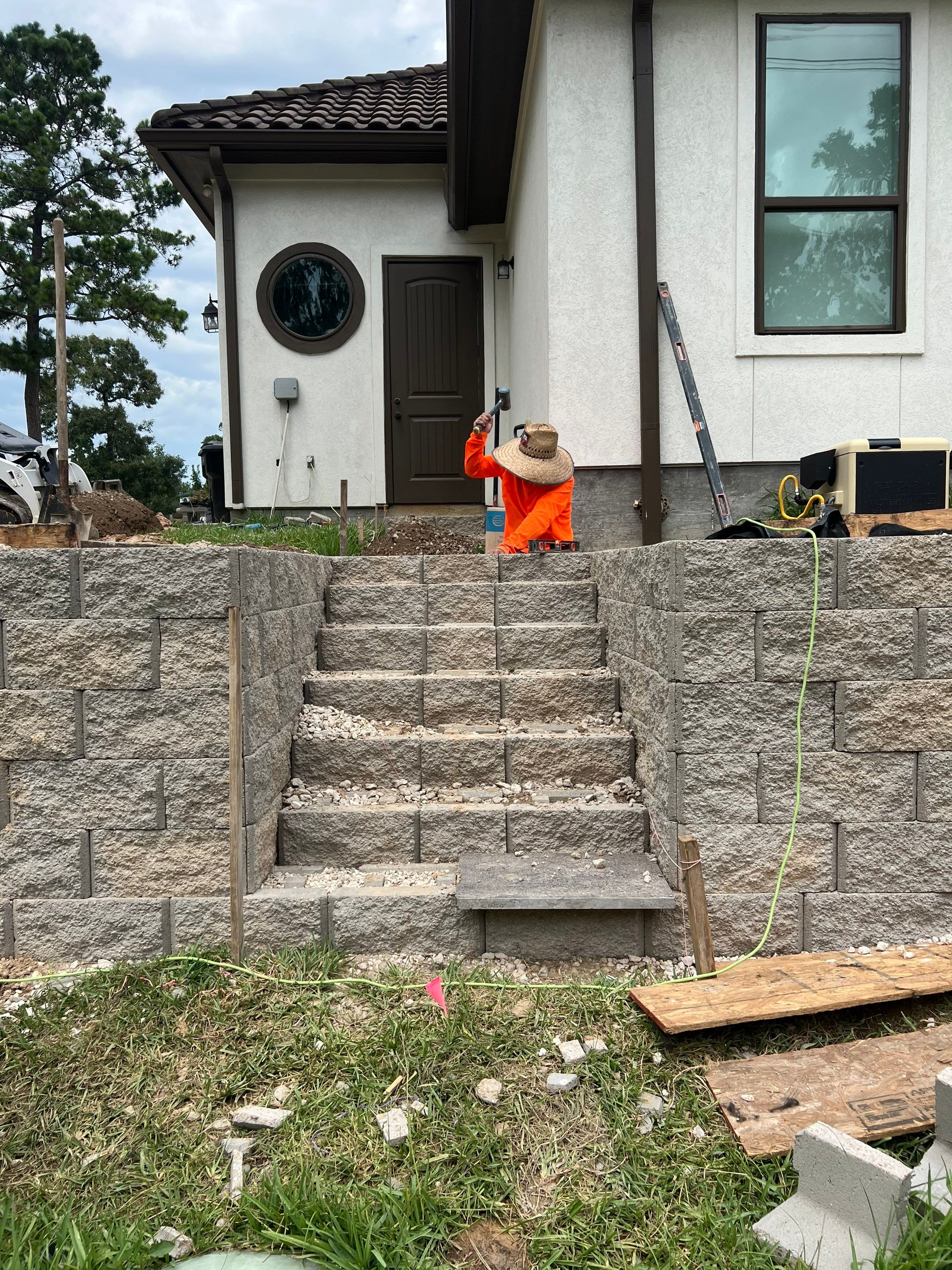 🏡 Duane’s Complete Retainer Wall & Hardscape Walkway by Texas Urban Elements